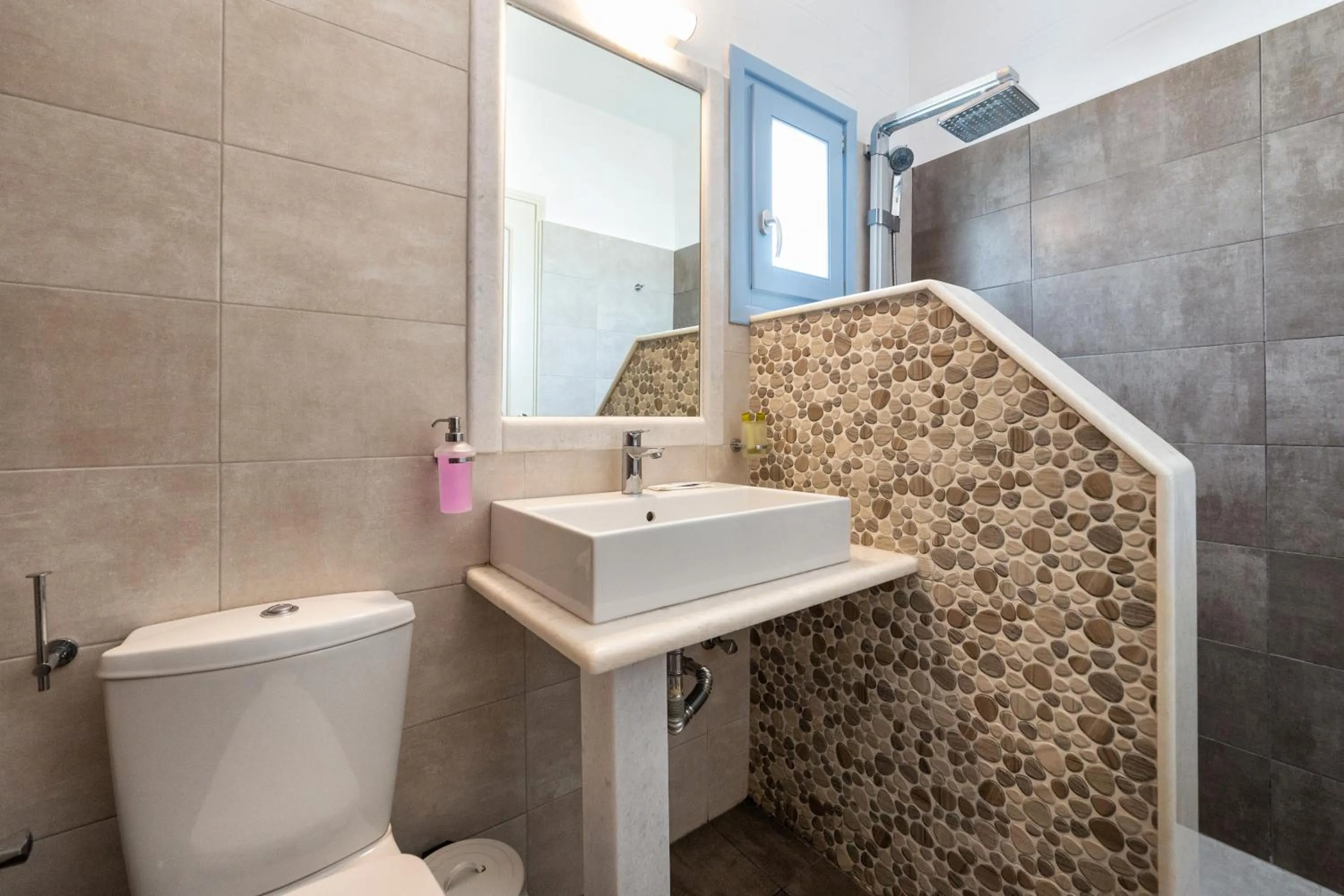 Toilet in Stratos Apartments & Studios