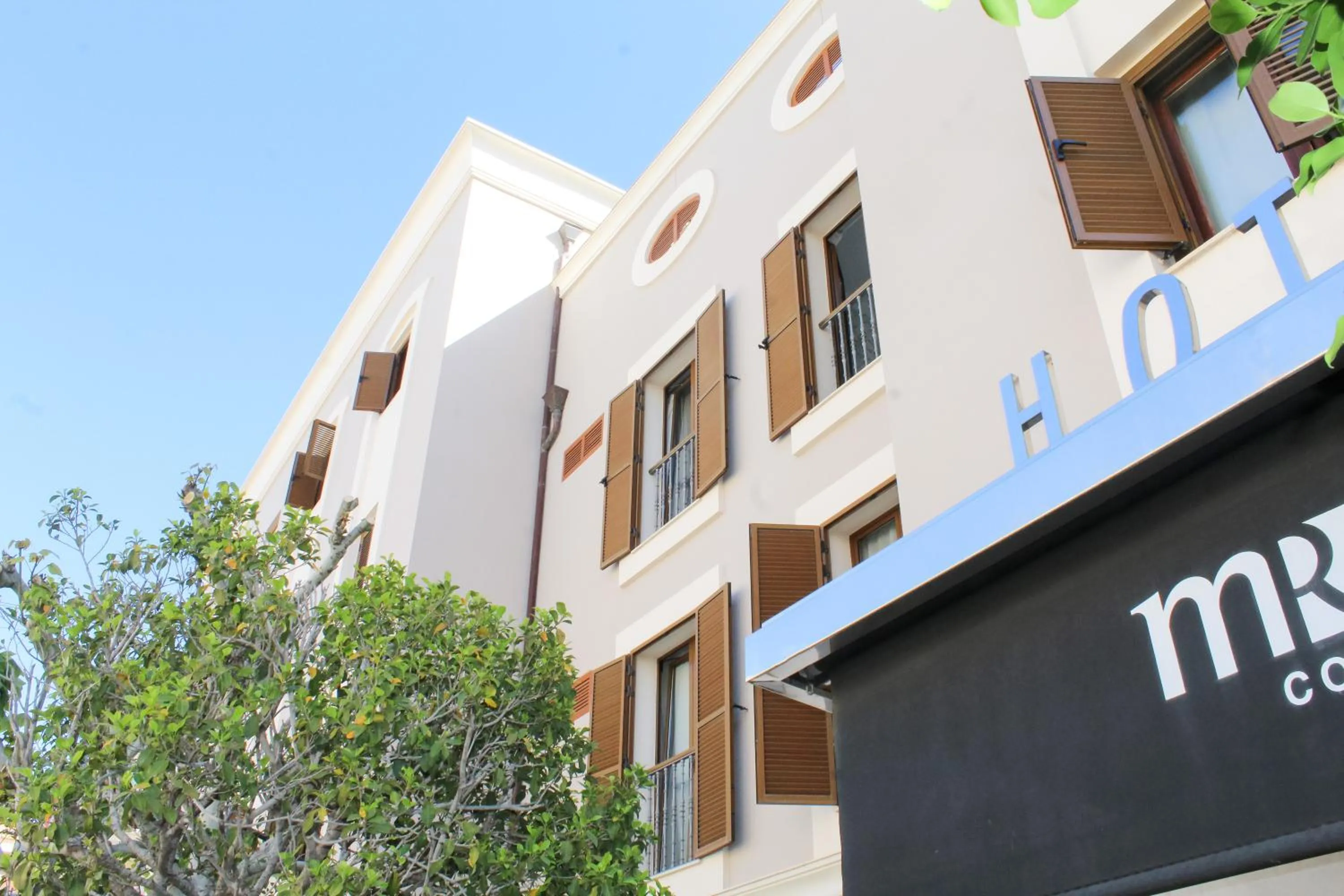Facade/entrance in Hotel MR Costa Blanca