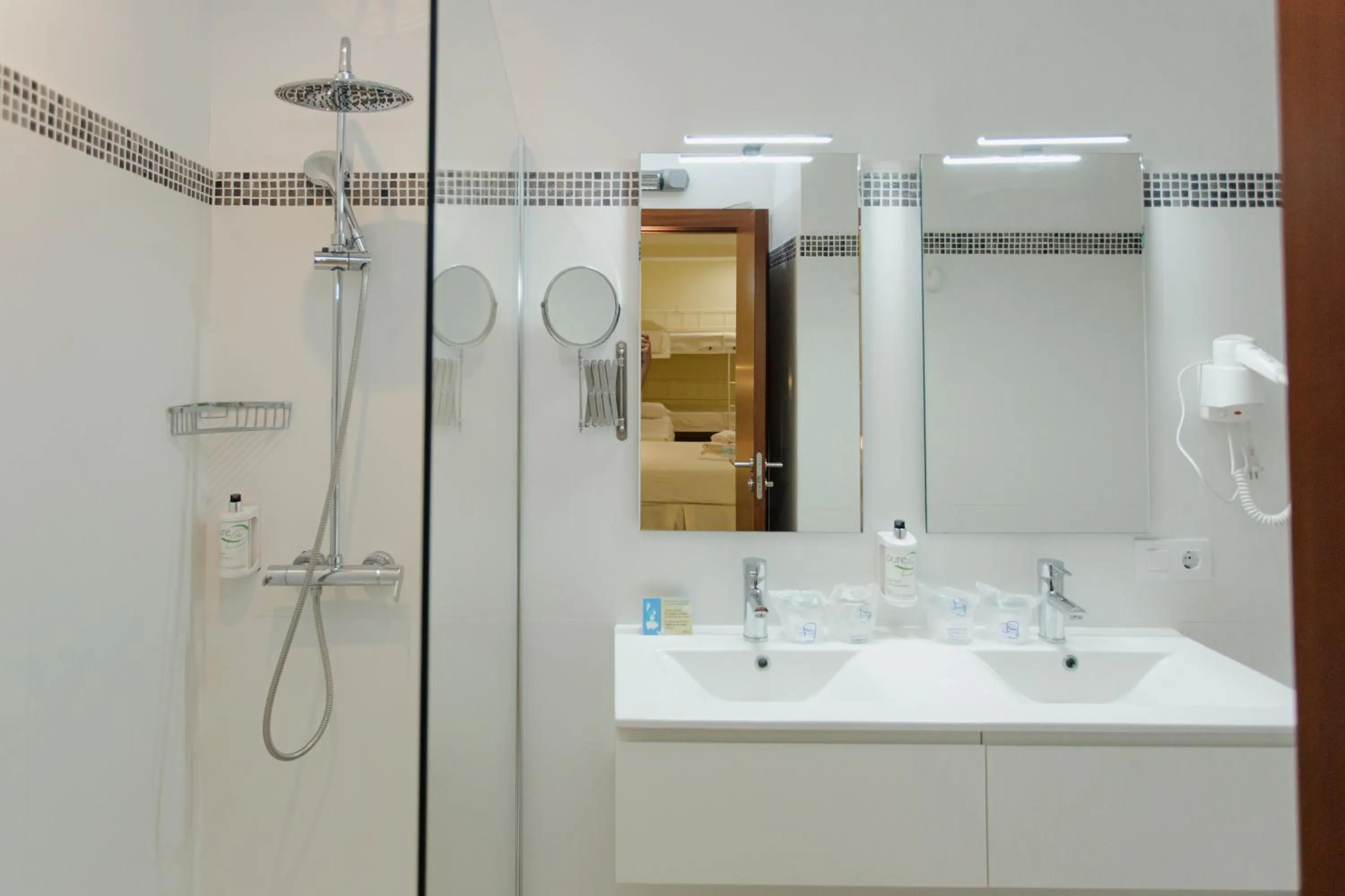 Bathroom in Hotel MR Costa Blanca