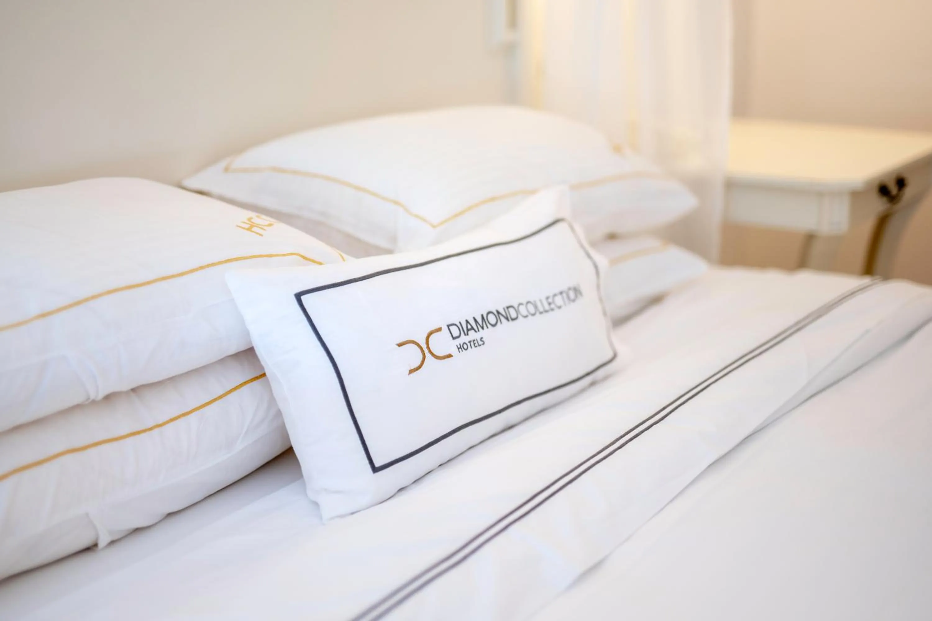 Bed in Diamond Deluxe Hotel - Adults Only
