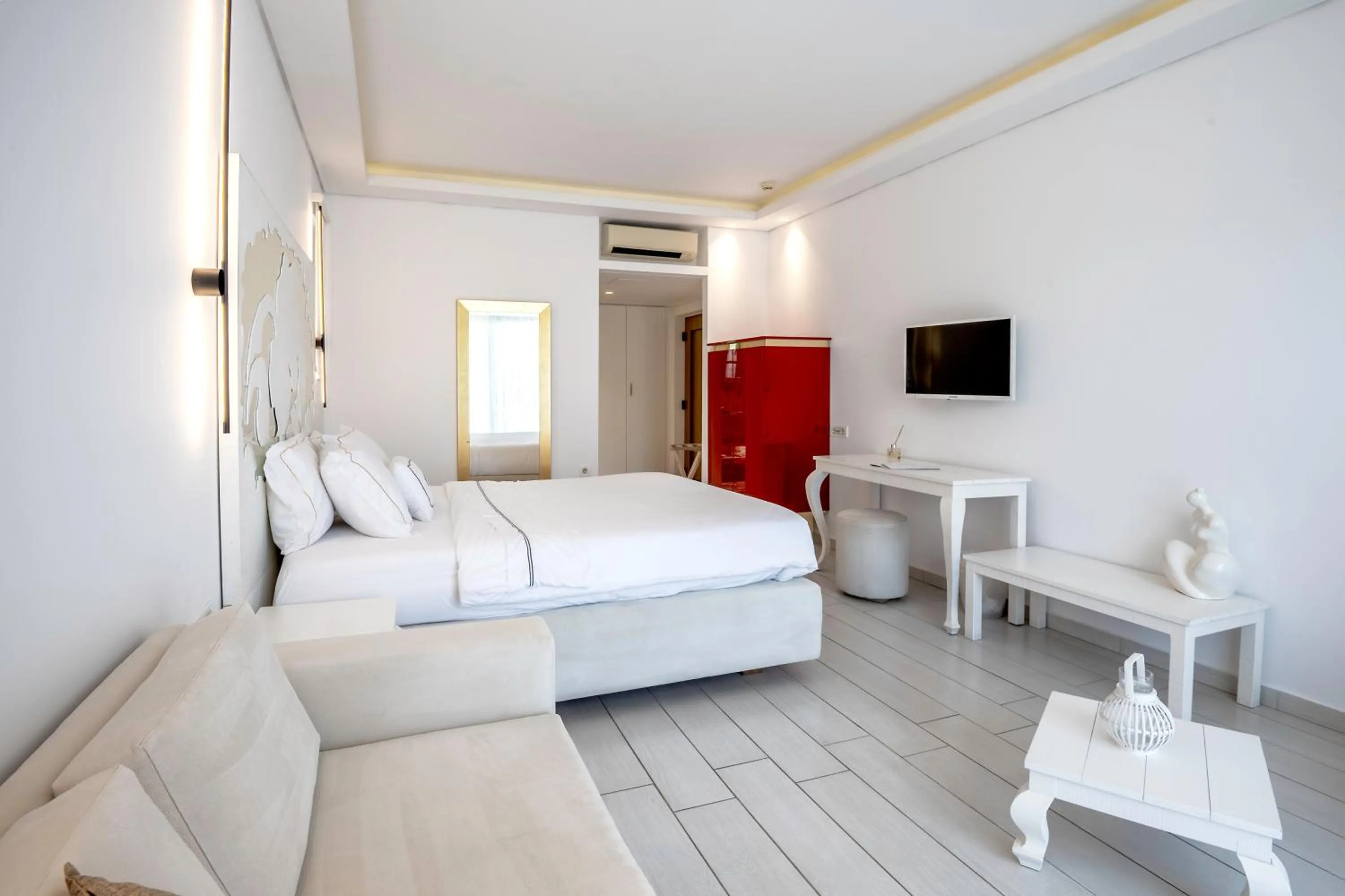 Bedroom, Bed in Diamond Deluxe Hotel - Adults Only