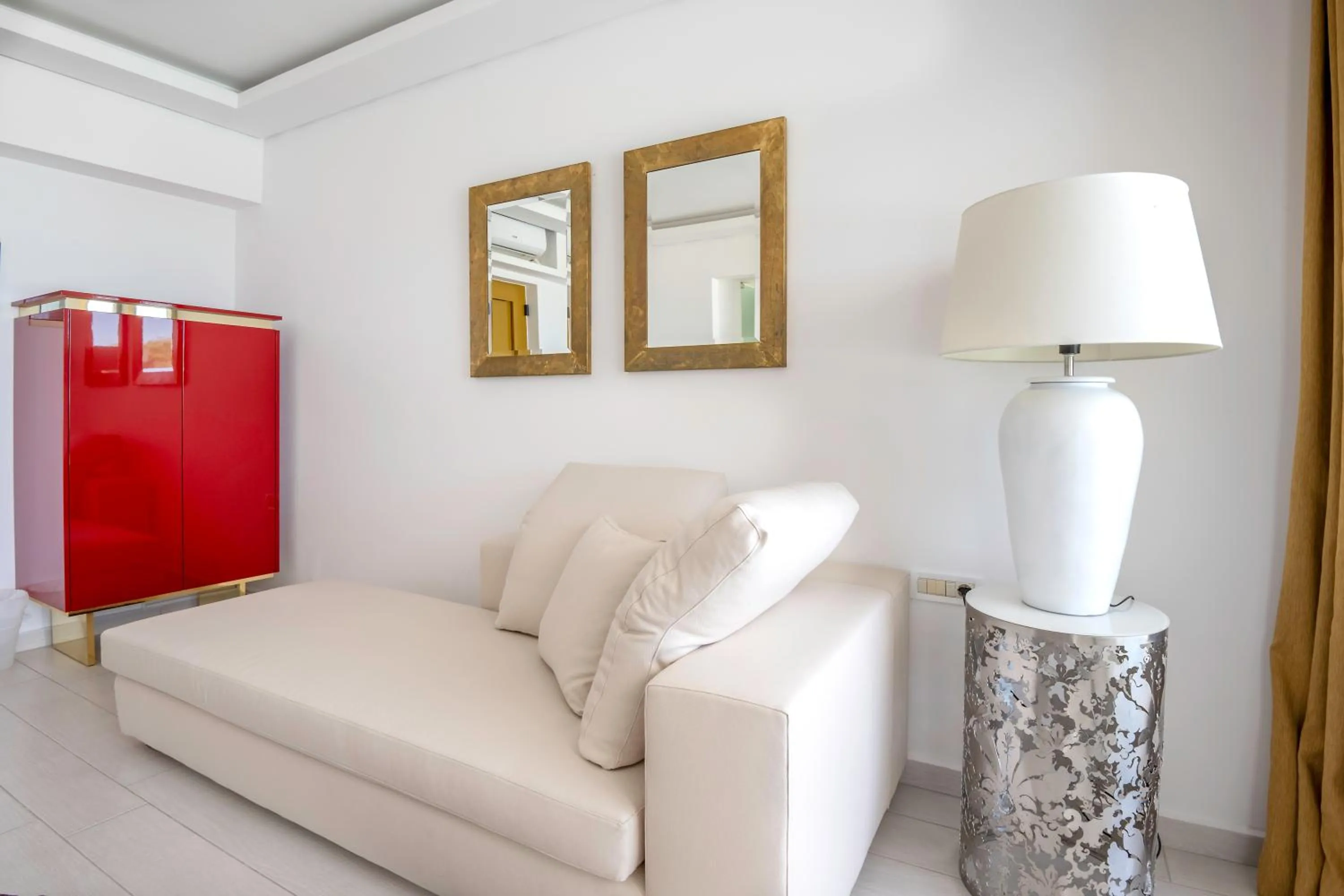 Seating area in Diamond Deluxe Hotel - Adults Only