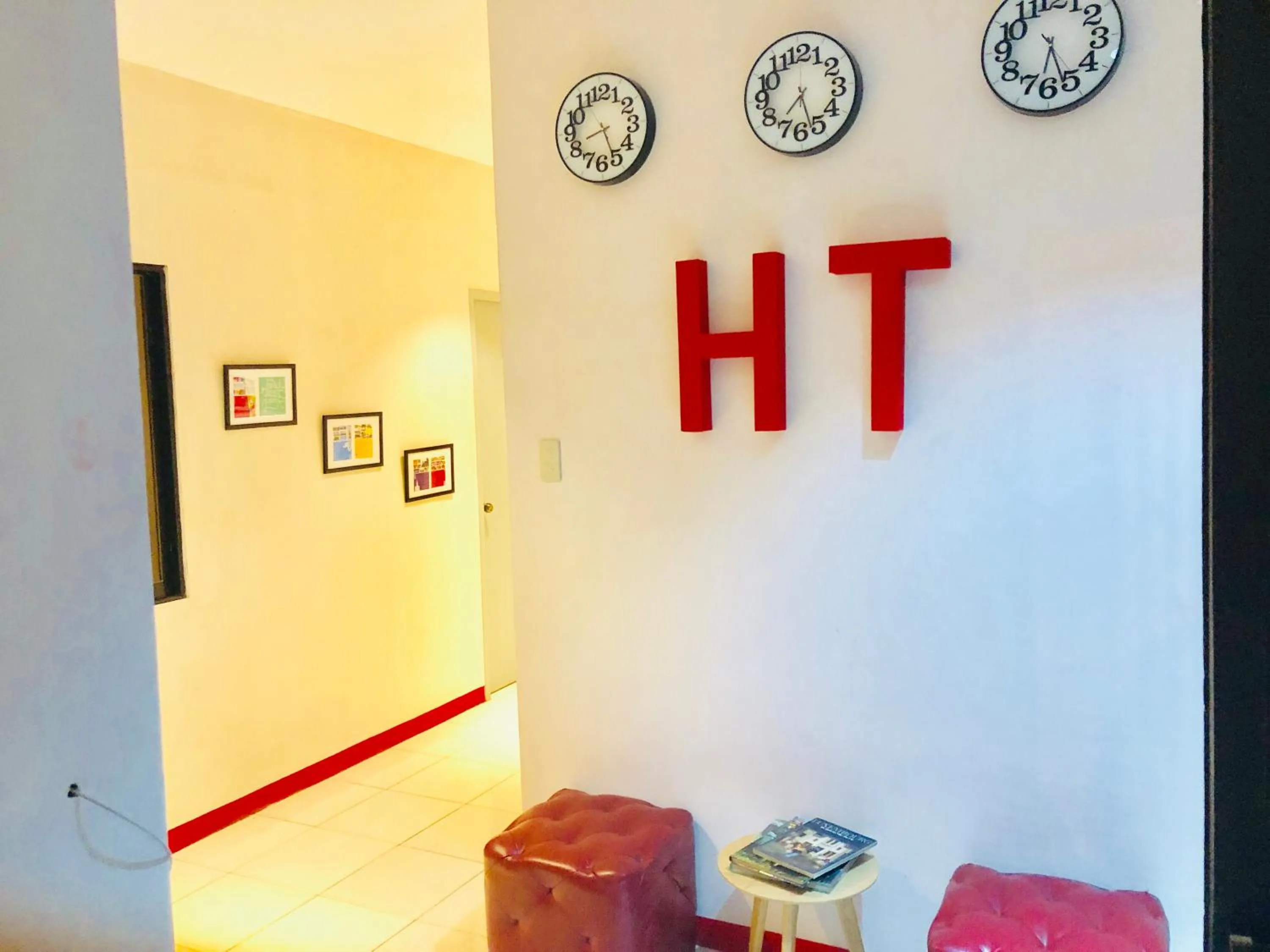 Lobby or reception in Hometown Hotel - Lacson Bacolod