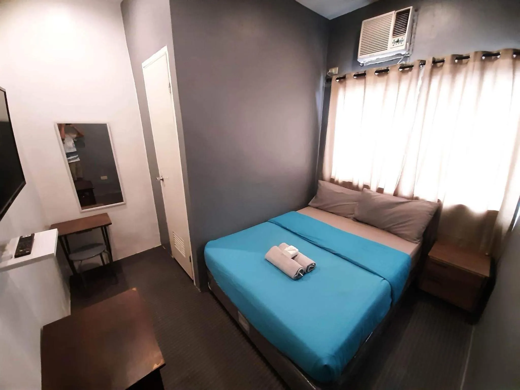 Bedroom, Bed in Hometown Hotel - Lacson Bacolod