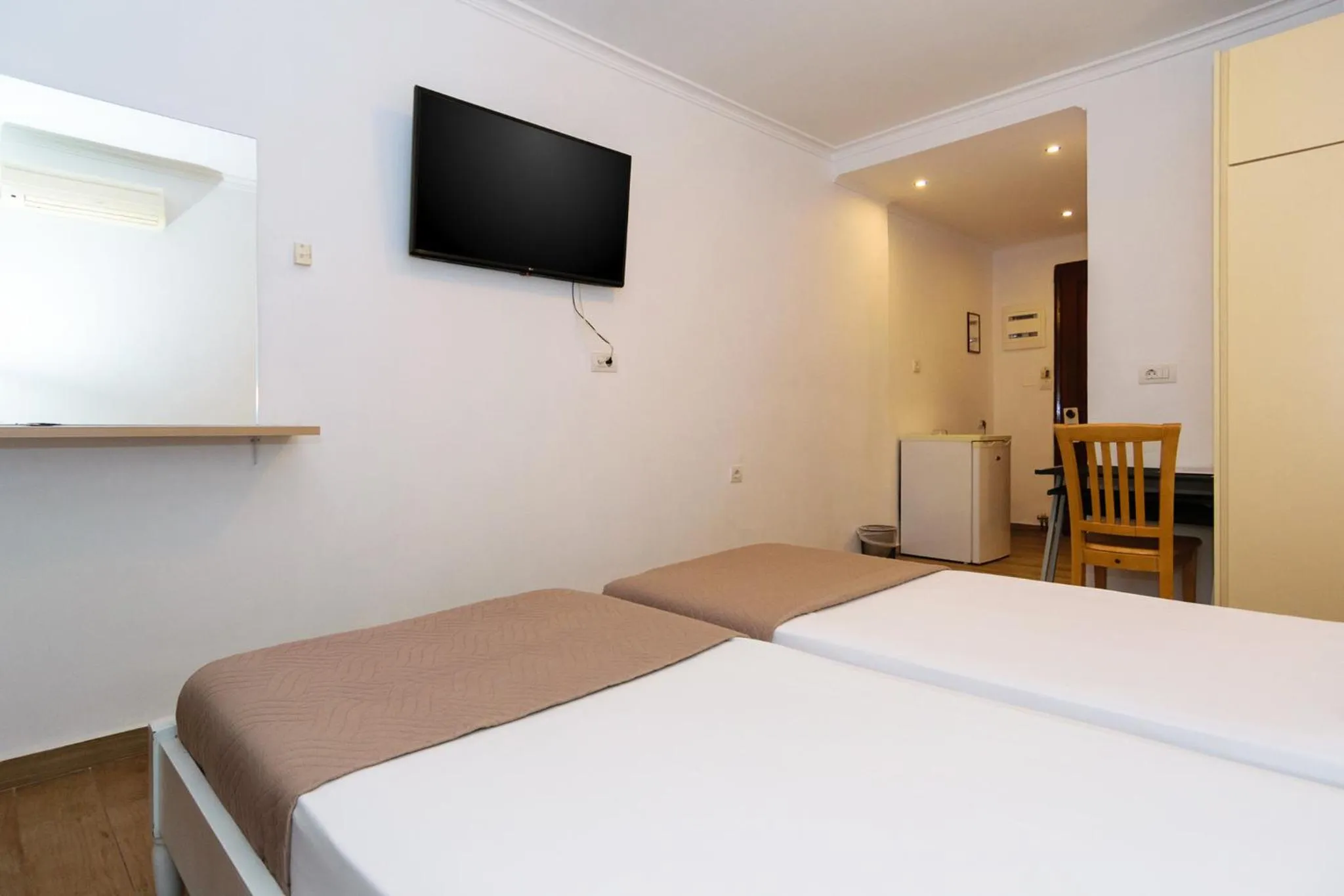 Bed in Archontiki City Hotel