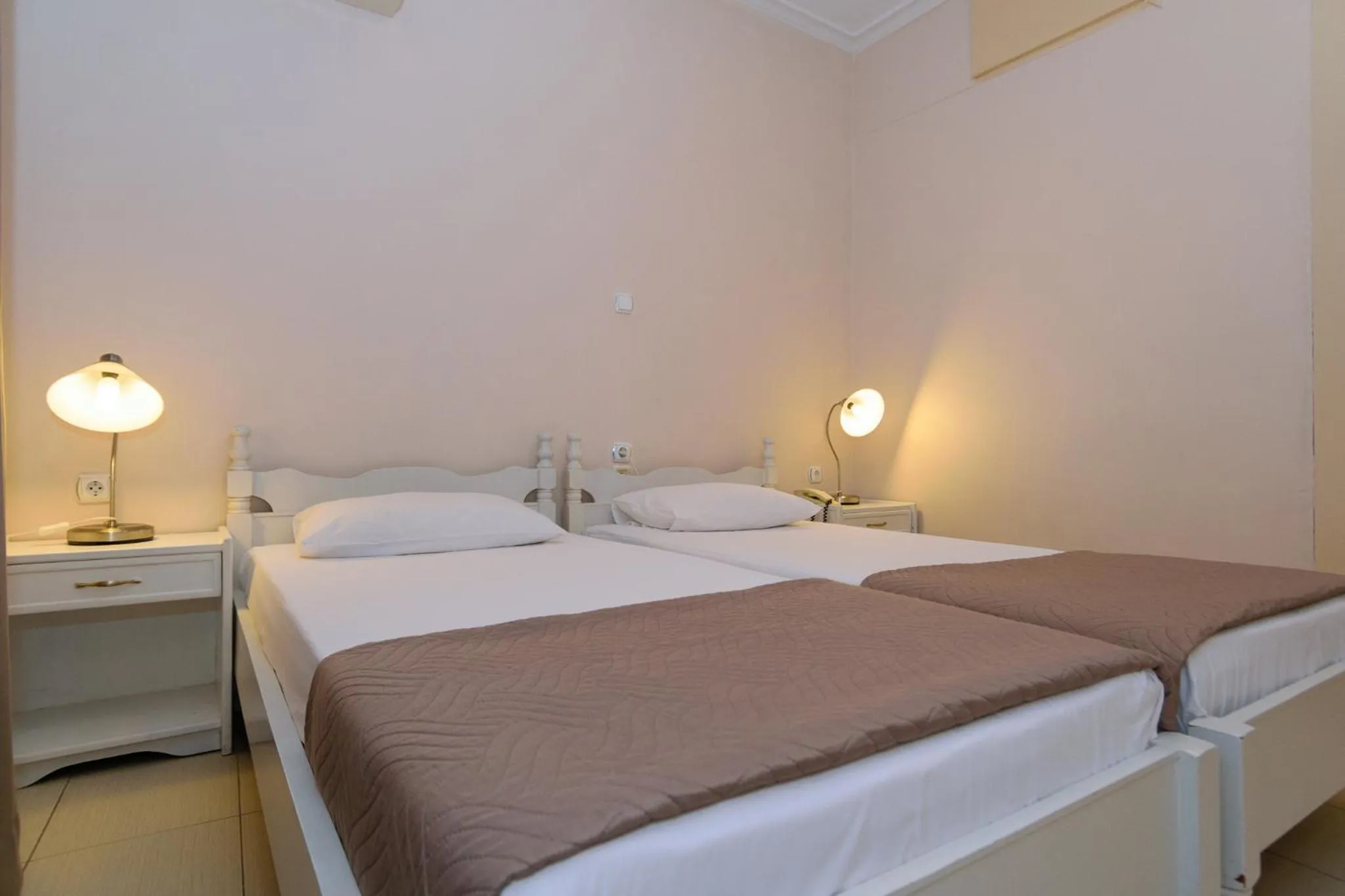 Bed in Archontiki City Hotel