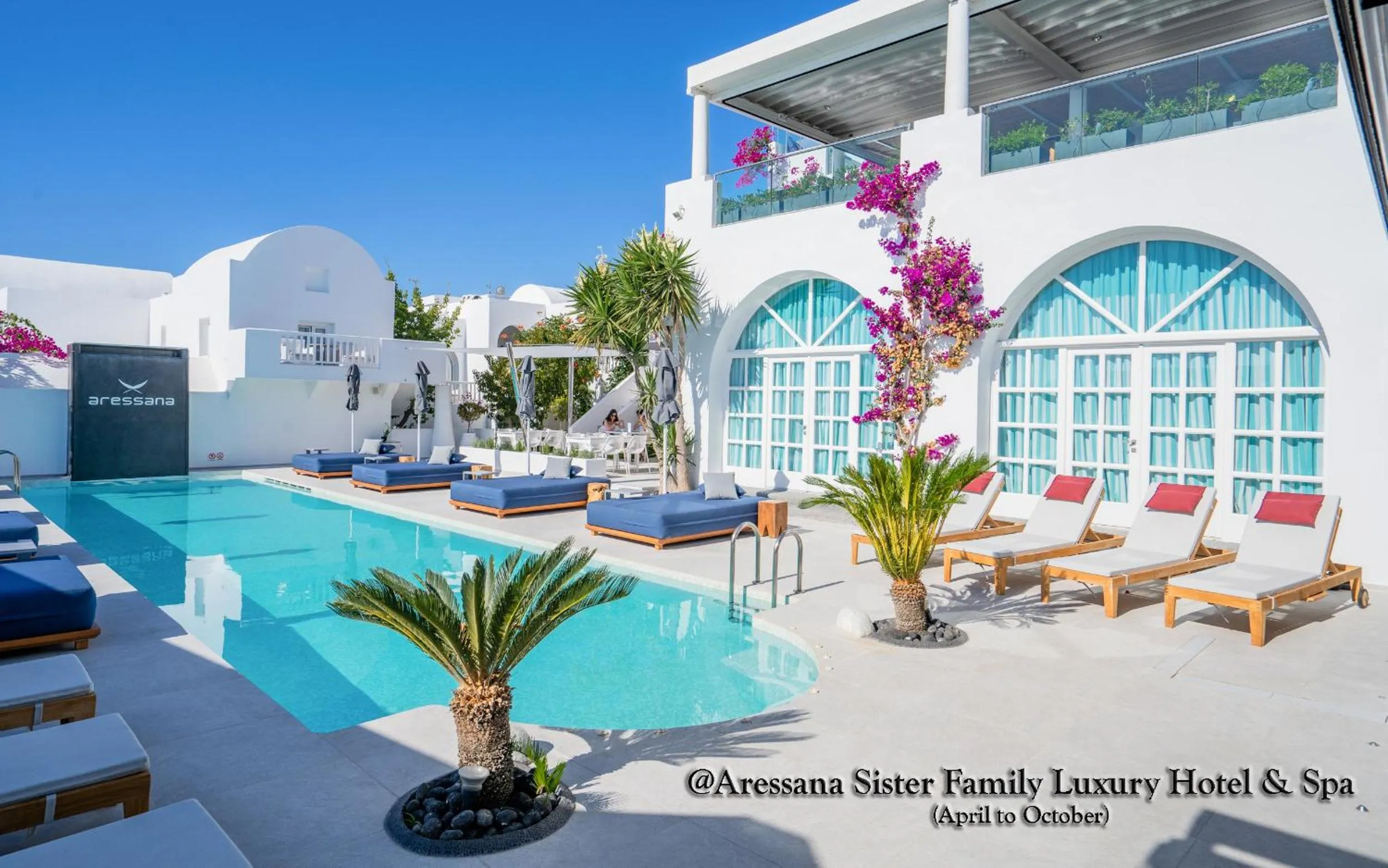Swimming pool in Theoxenia Caldera Hotel