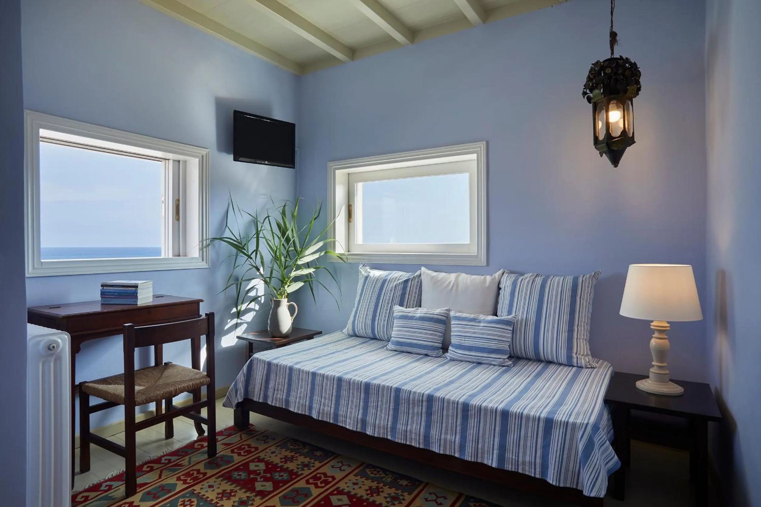 Photo of the whole room in Doma Hotel