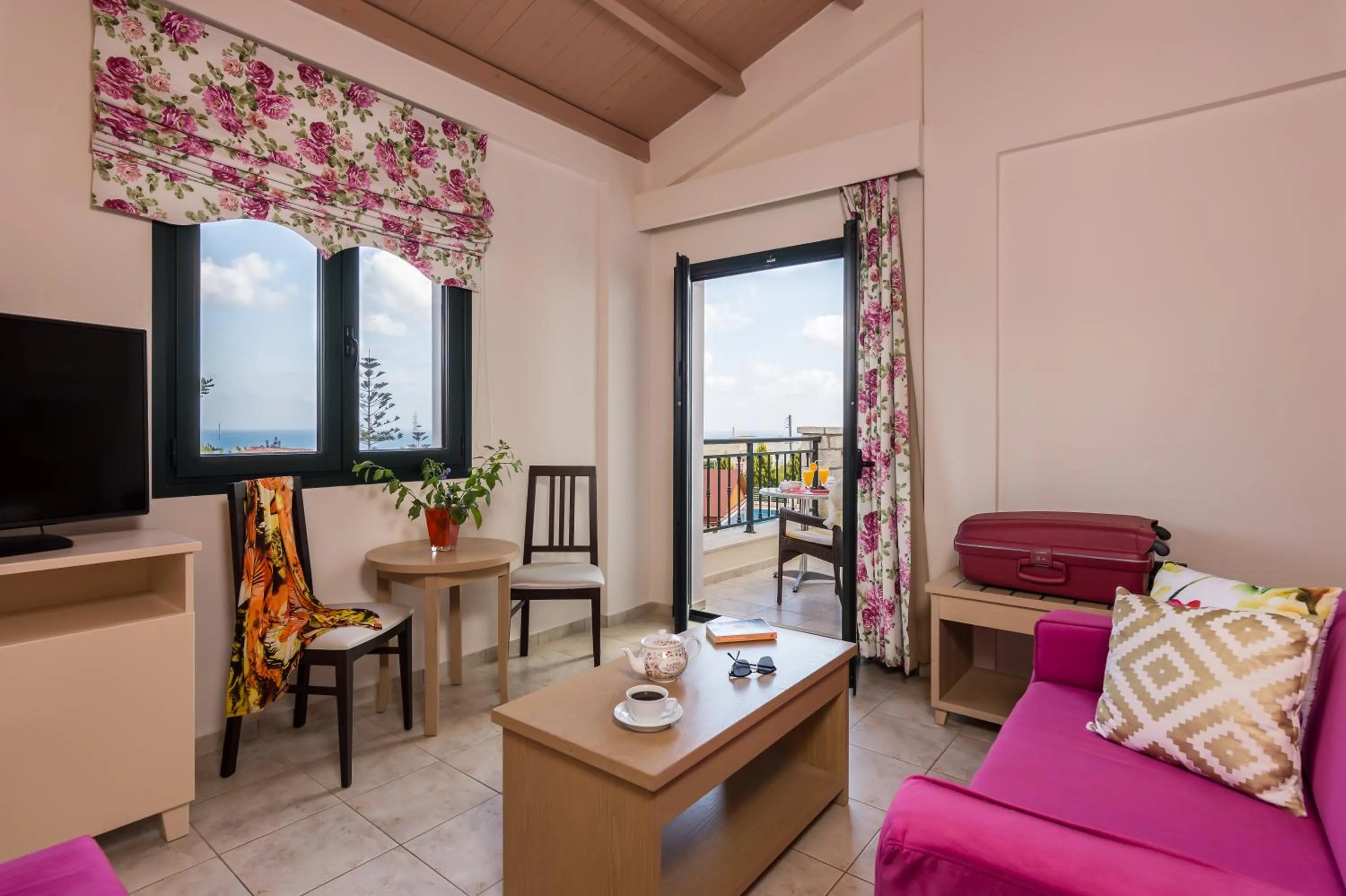 Living room in Pilot's Villas Luxury Suites