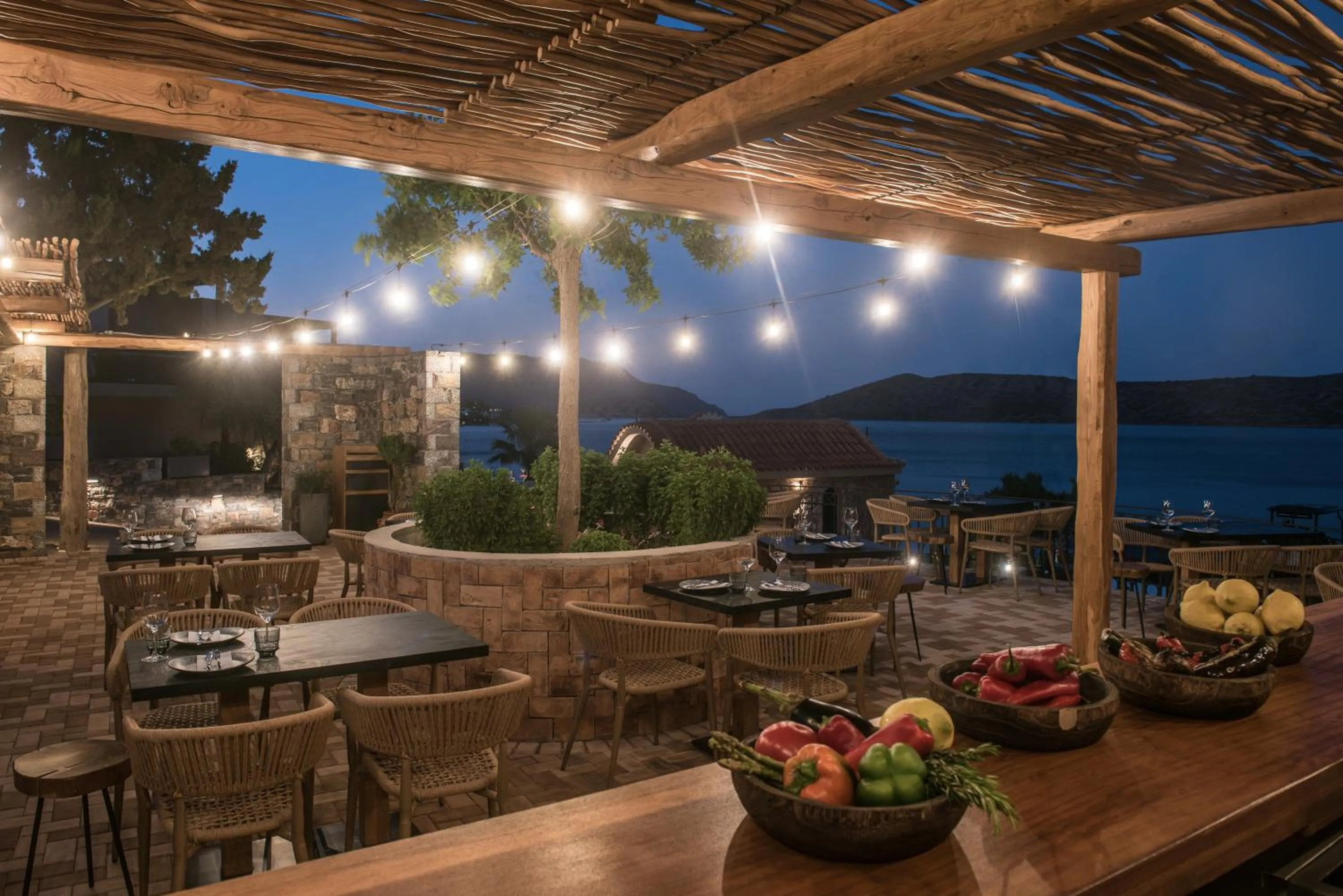 Restaurant/places to eat in Enorme Infinity Elounda - Adults Only