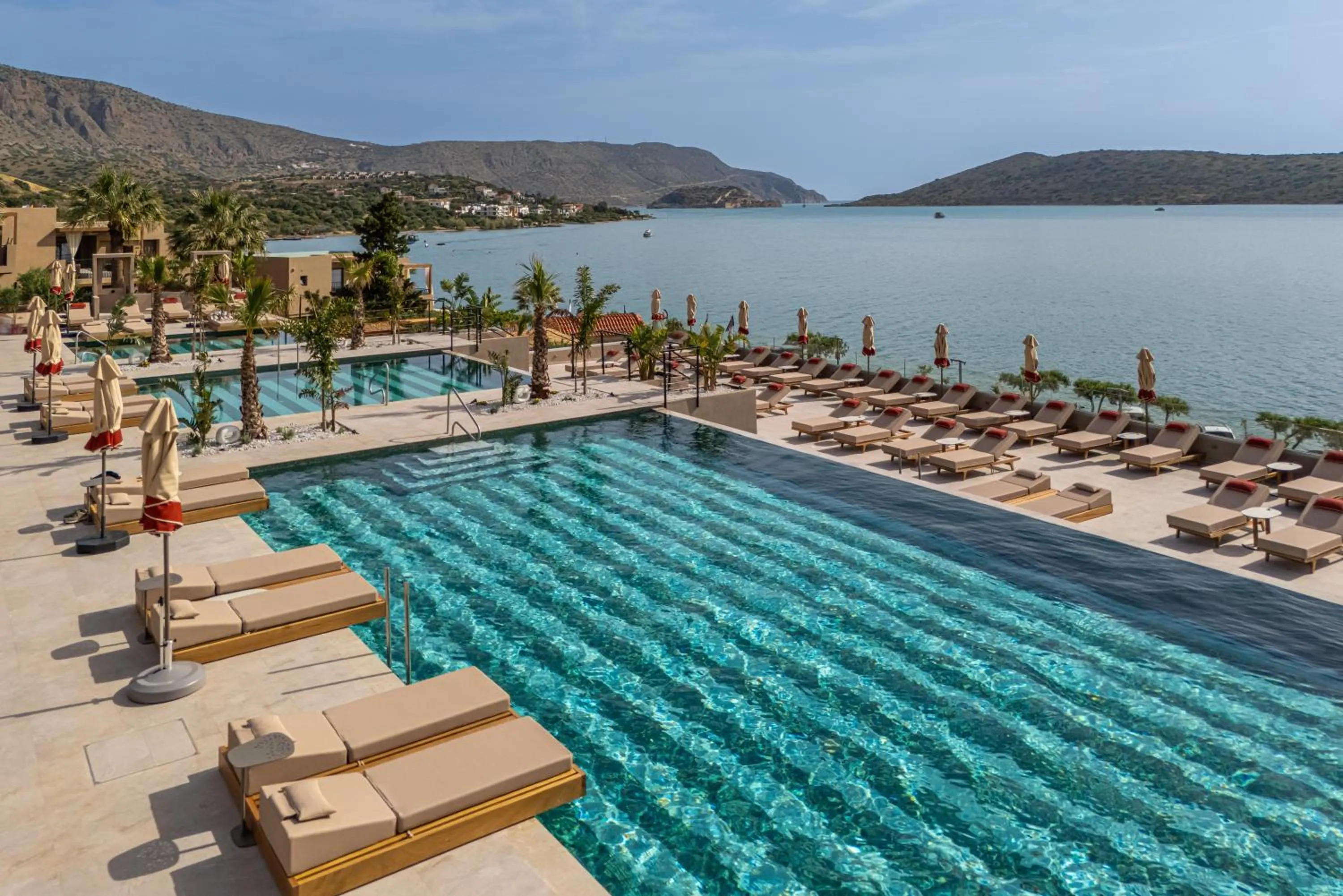 Swimming pool in Enorme Infinity Elounda - Adults Only
