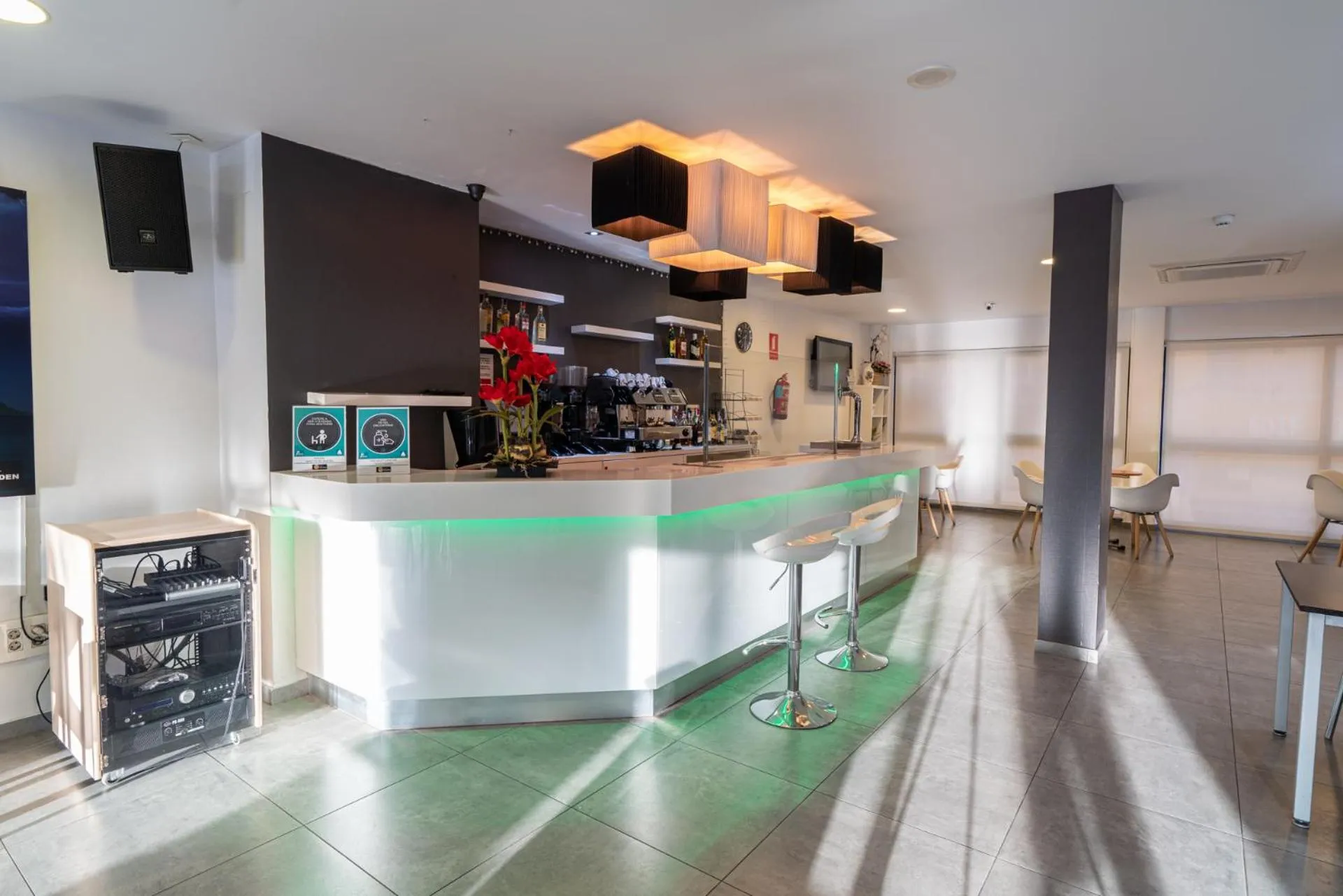 Lounge or bar in Hotel Golden