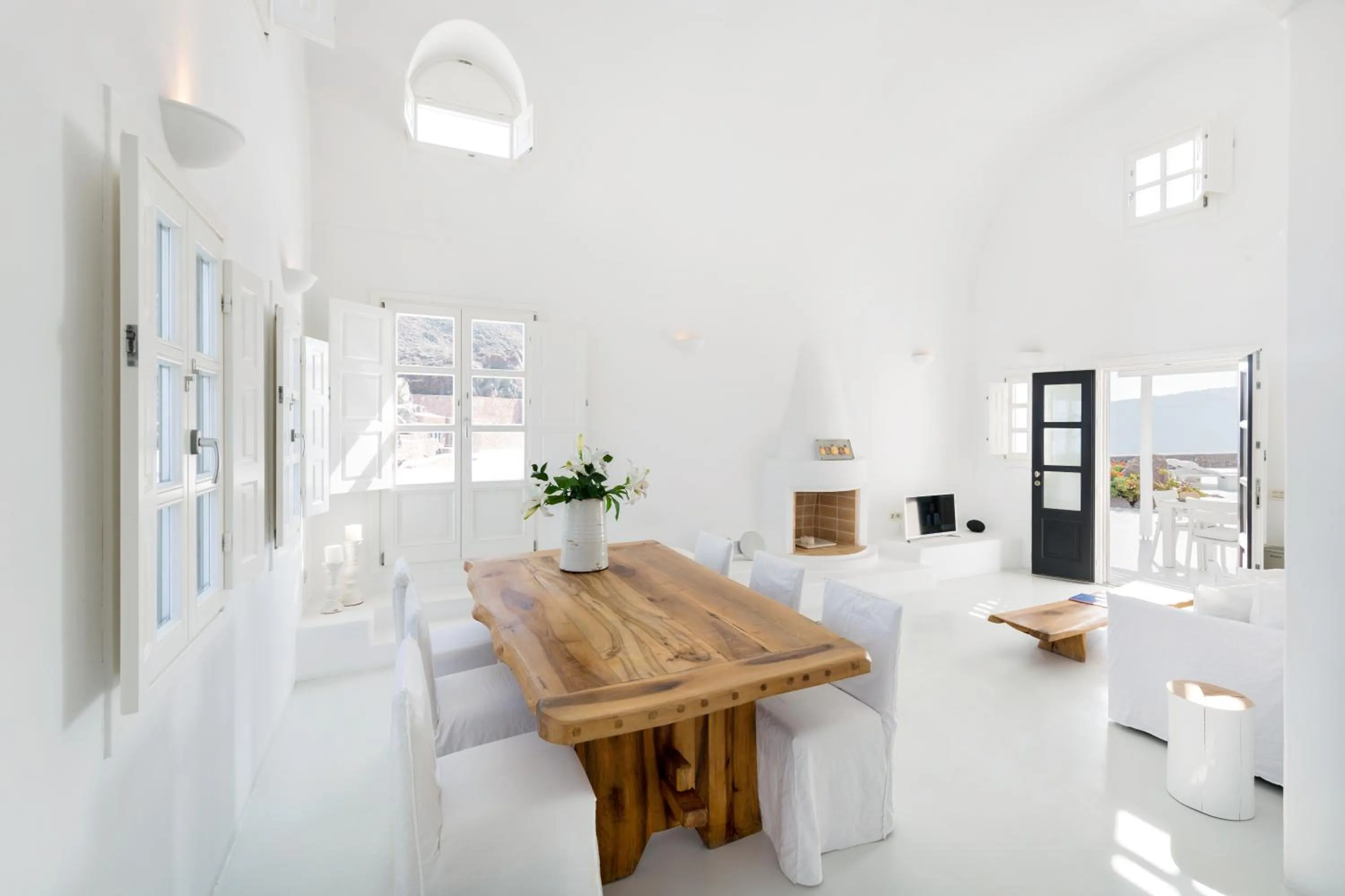 TV and multimedia in Aenaon Villas