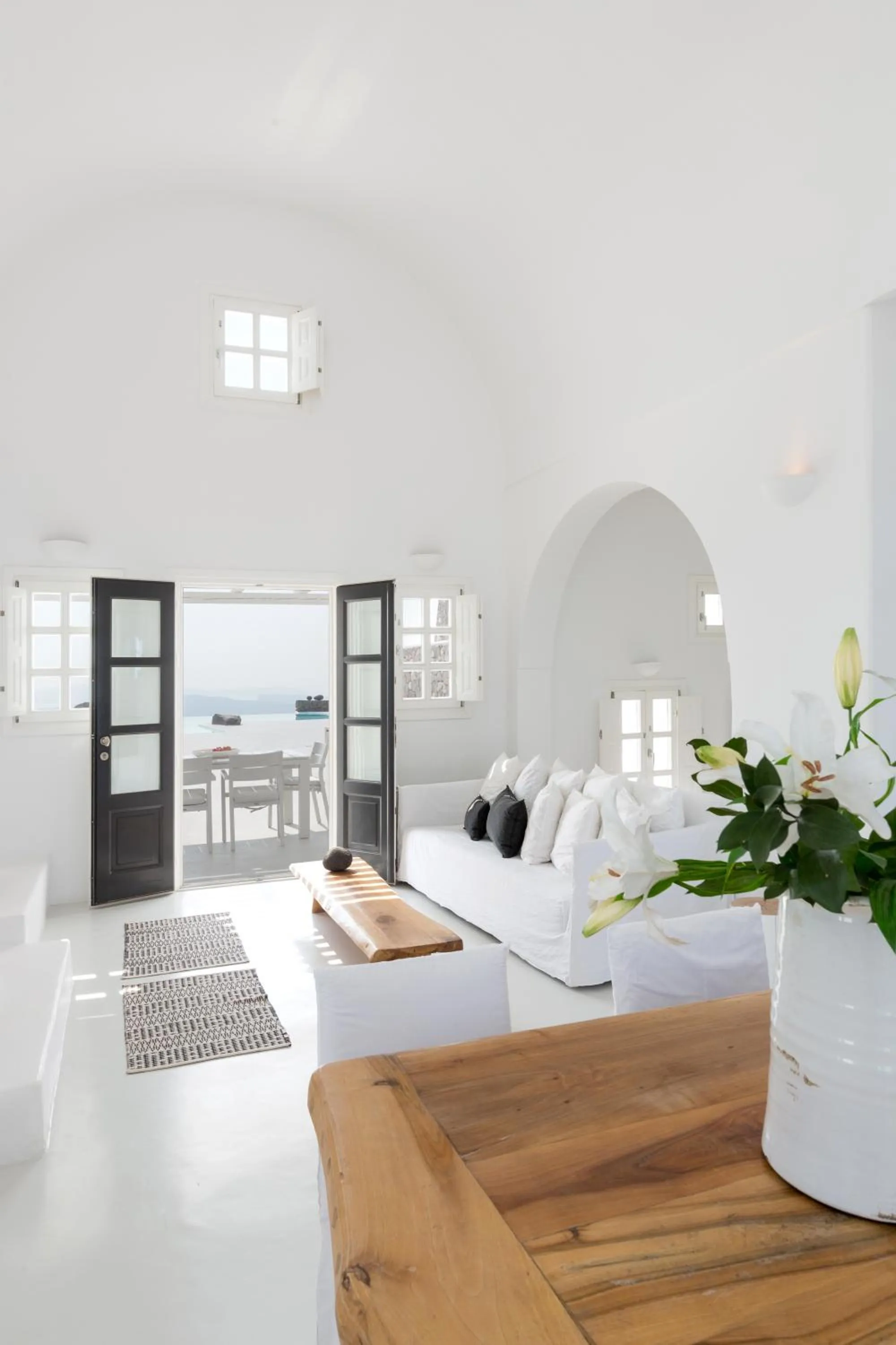 Living room, Bed in Aenaon Villas