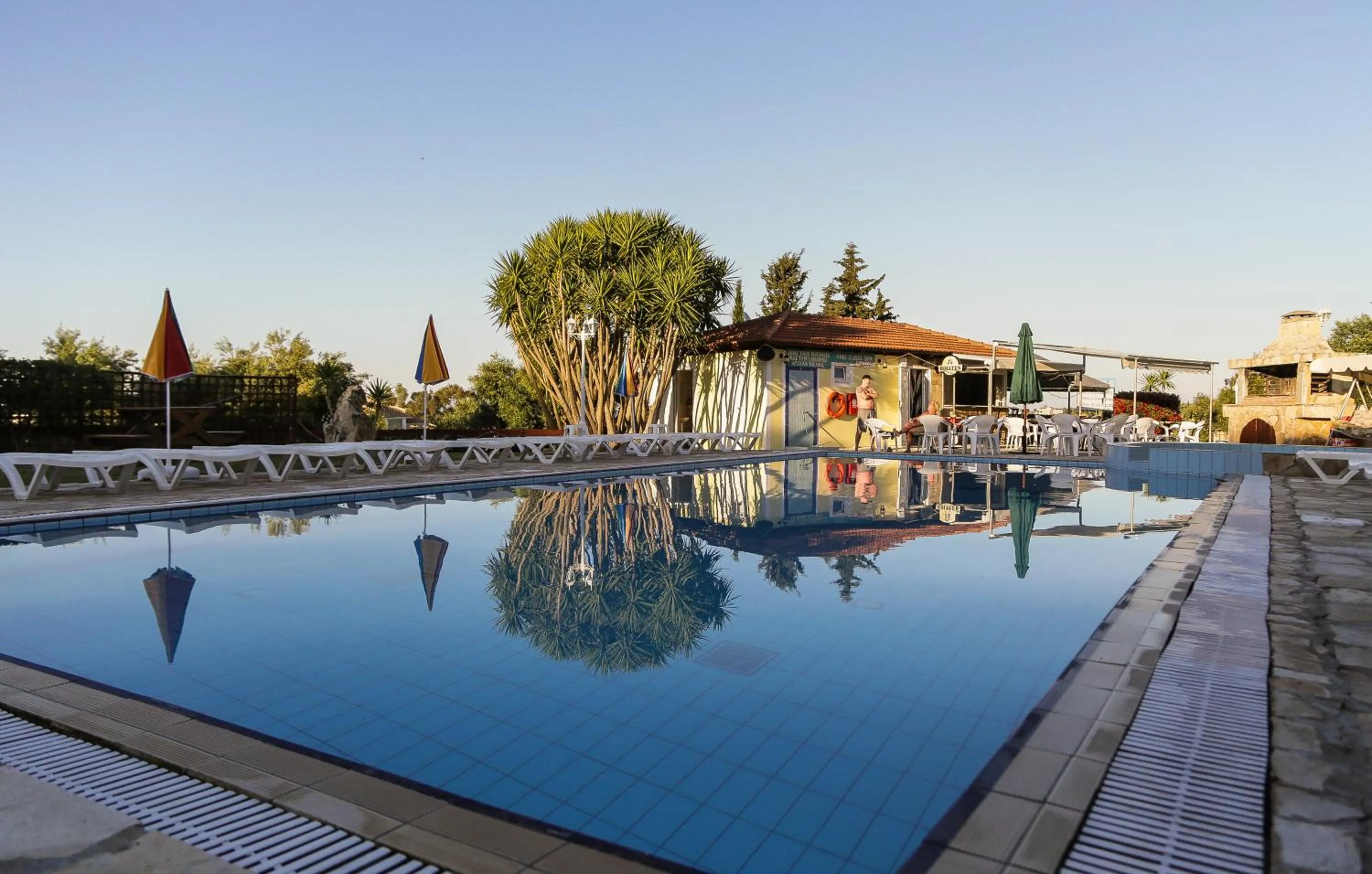 Swimming pool in Seaview Apartments Tsilivi