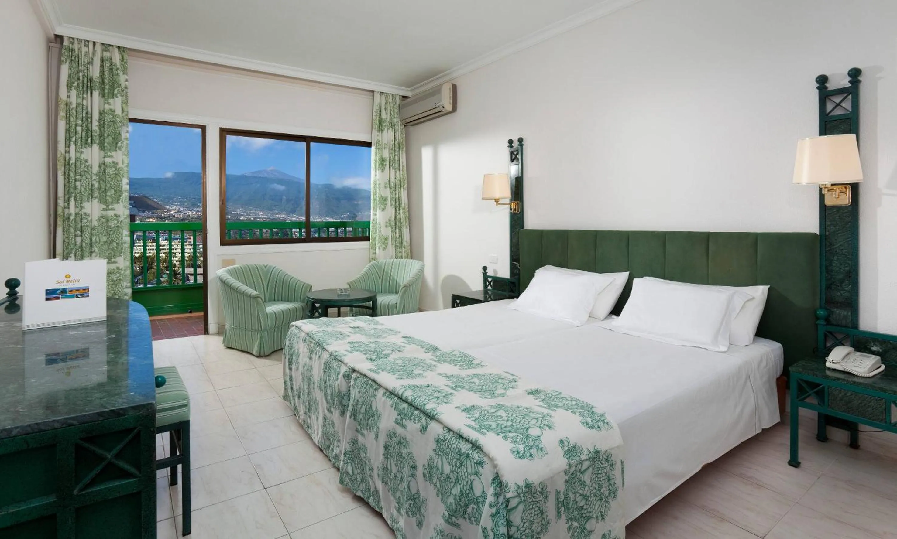 Property building, Bed in SOL Puerto de la Cruz Tenerife