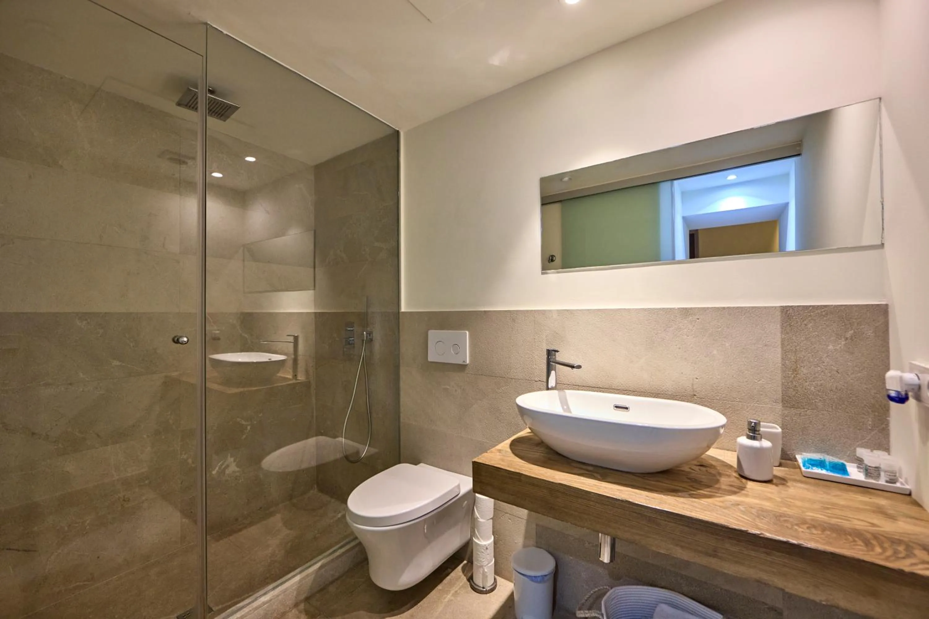 Shower in Can Savella - Turismo de Interior