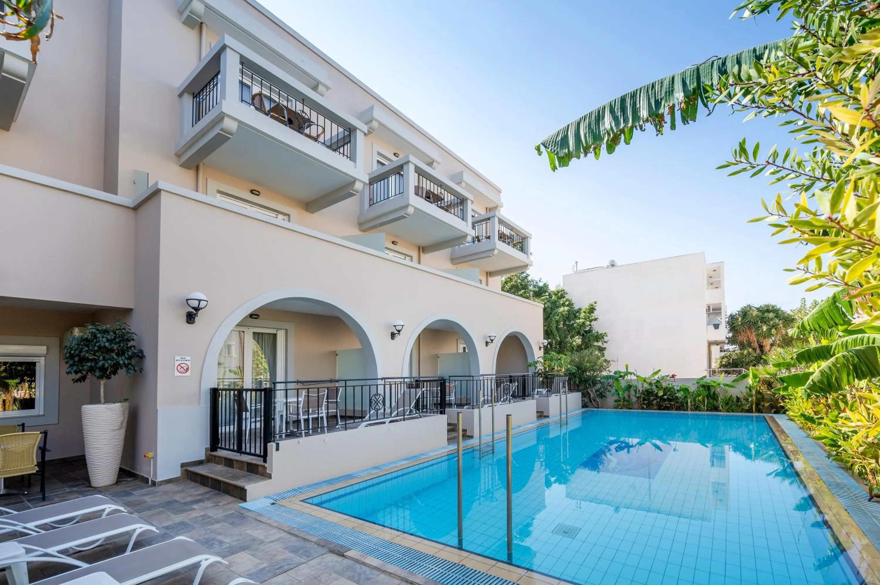 Peridis Family Resort