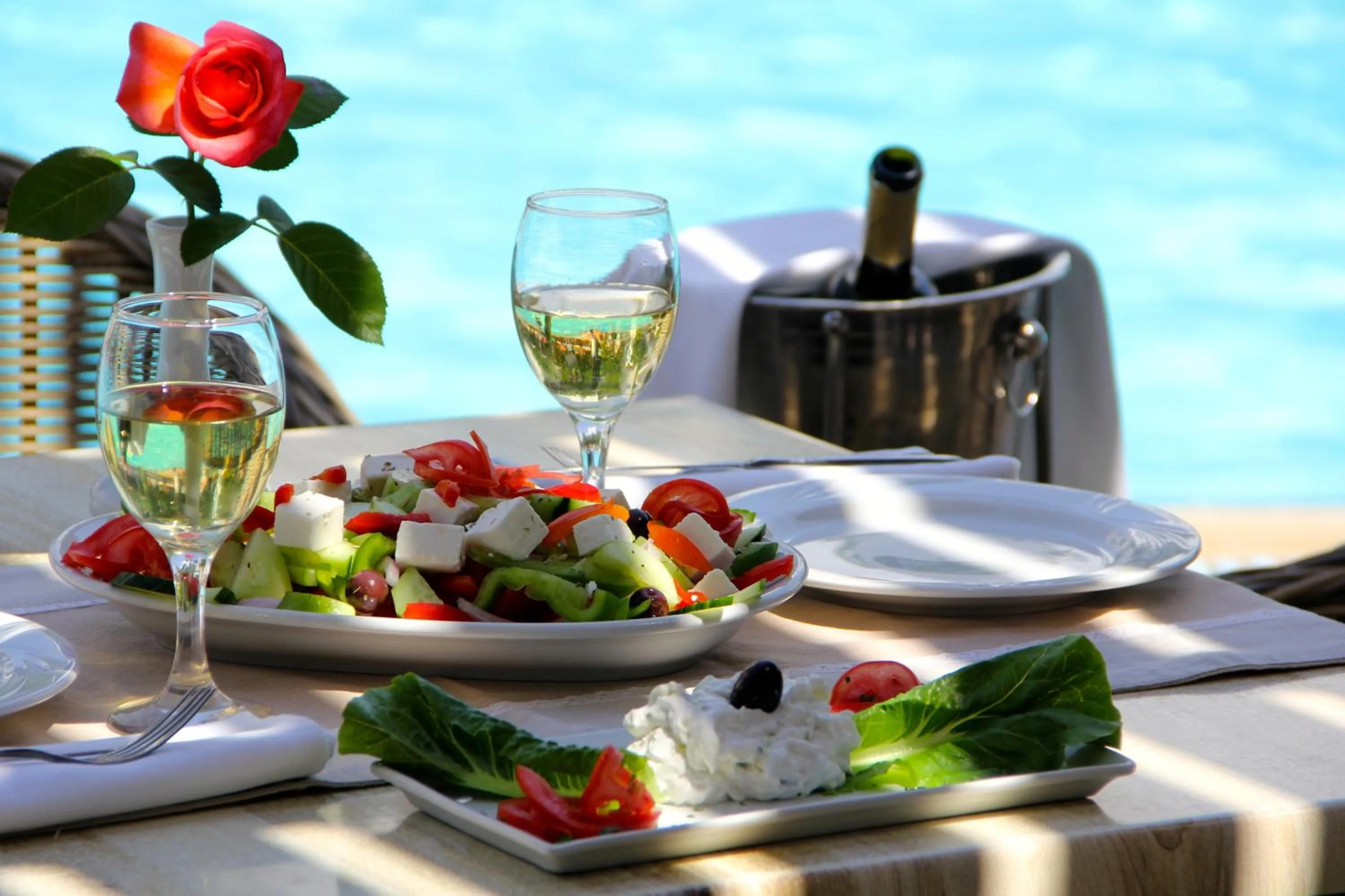 Restaurant/places to eat in Peridis Family Resort