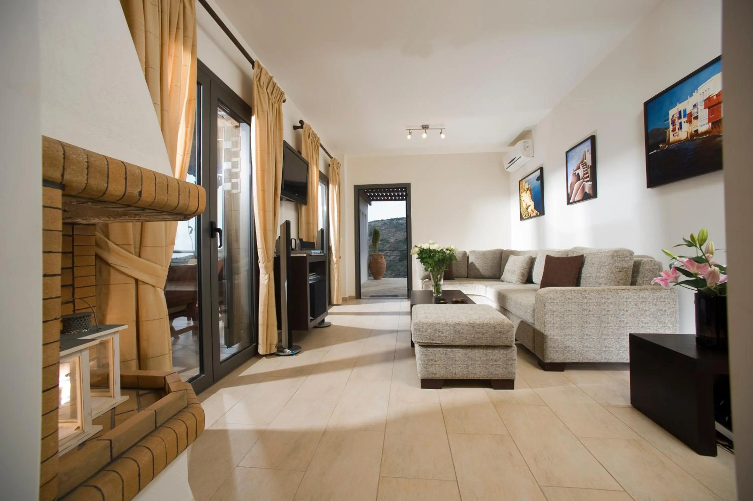 Living room in Elounda Solfez Villas