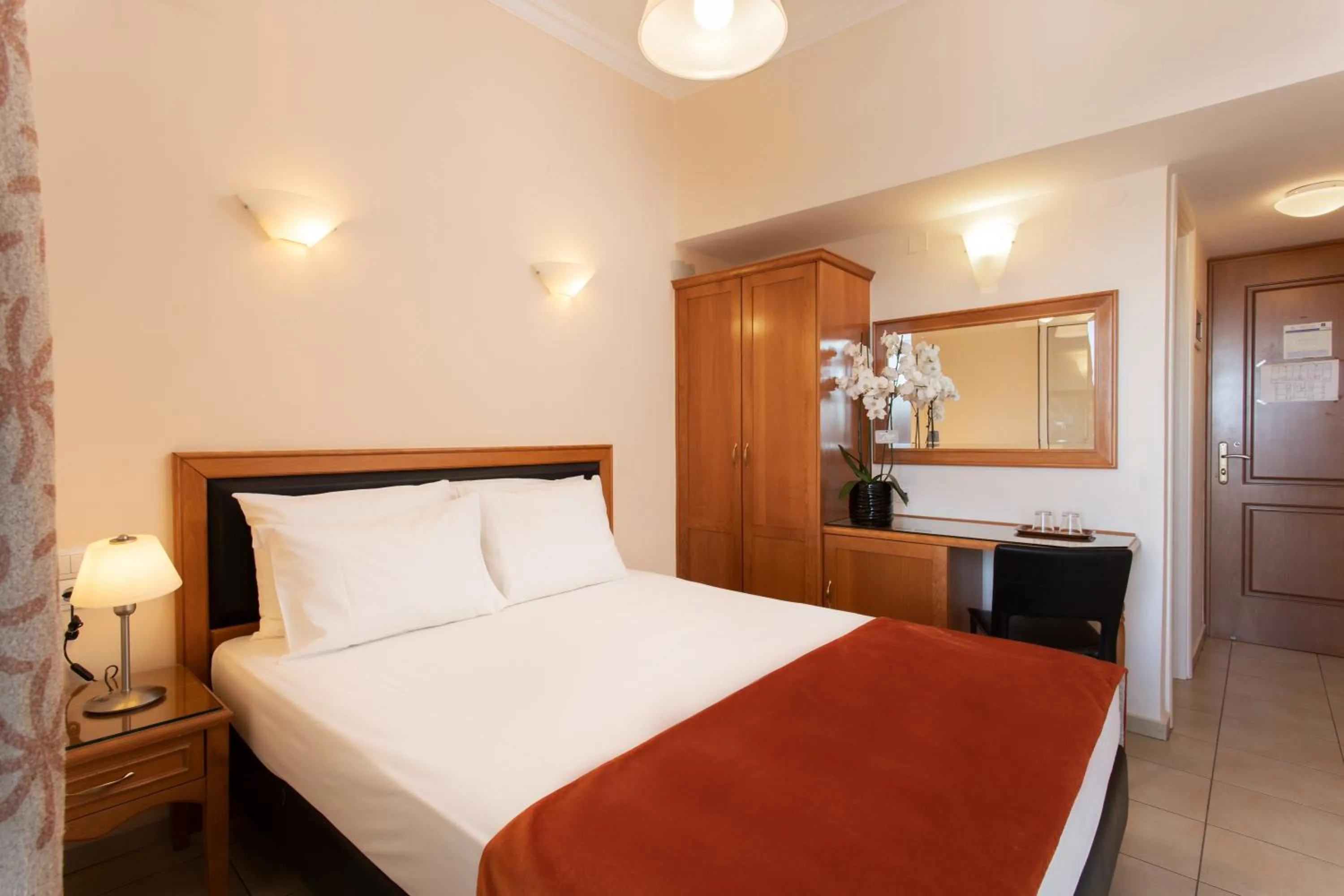 Bed in Pantheon City Hotel