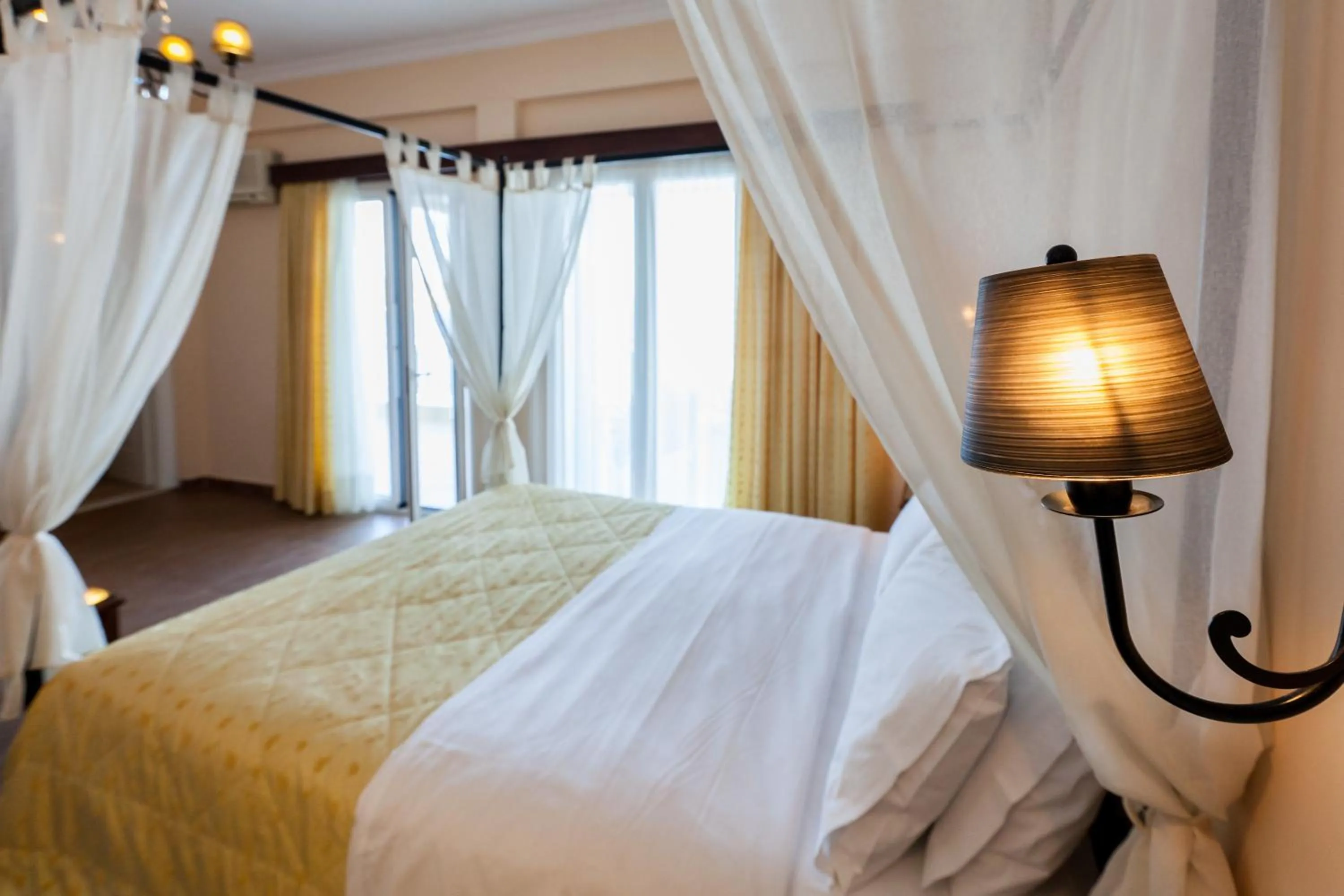 Bed in Pantheon City Hotel