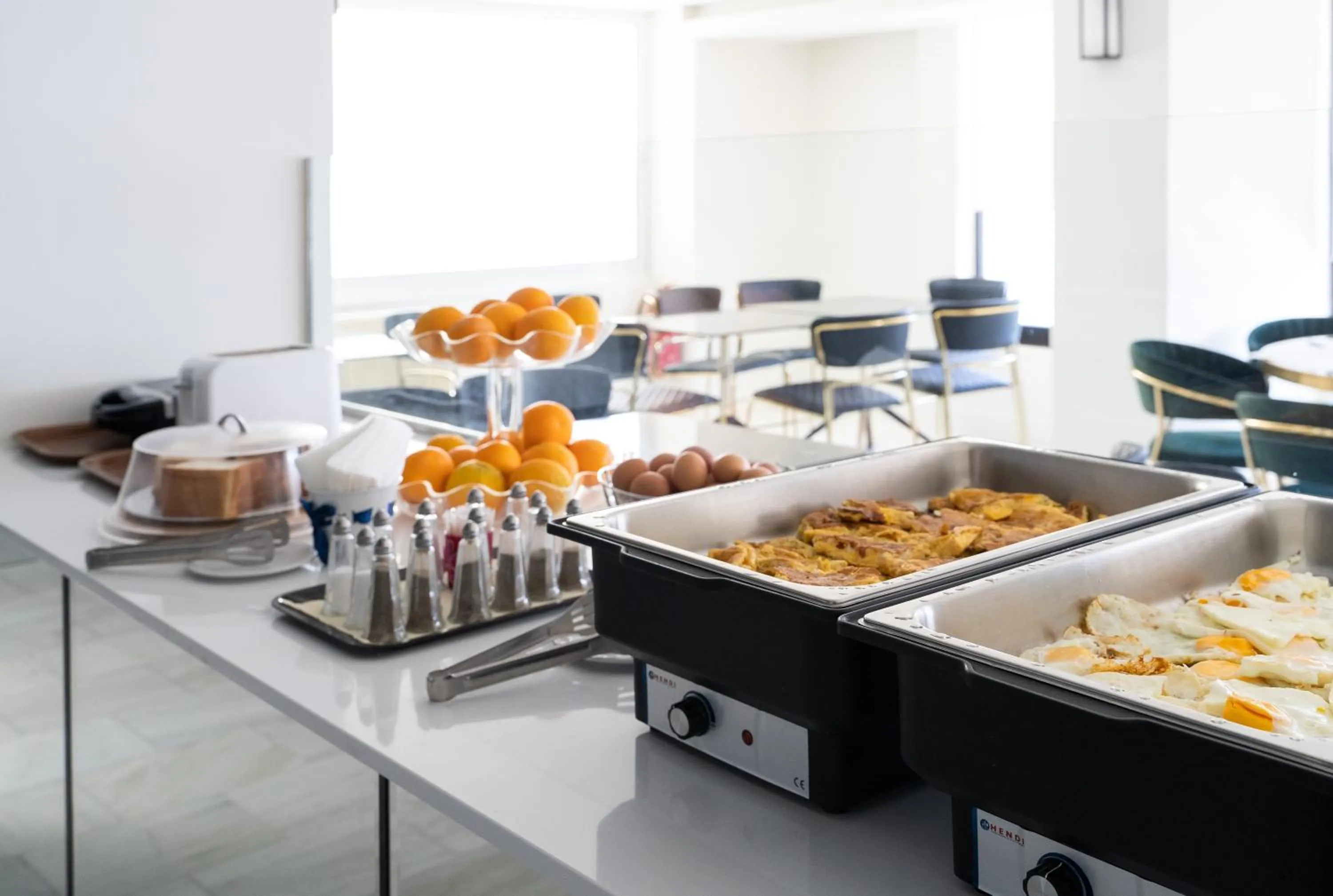 Continental breakfast in Pantheon City Hotel