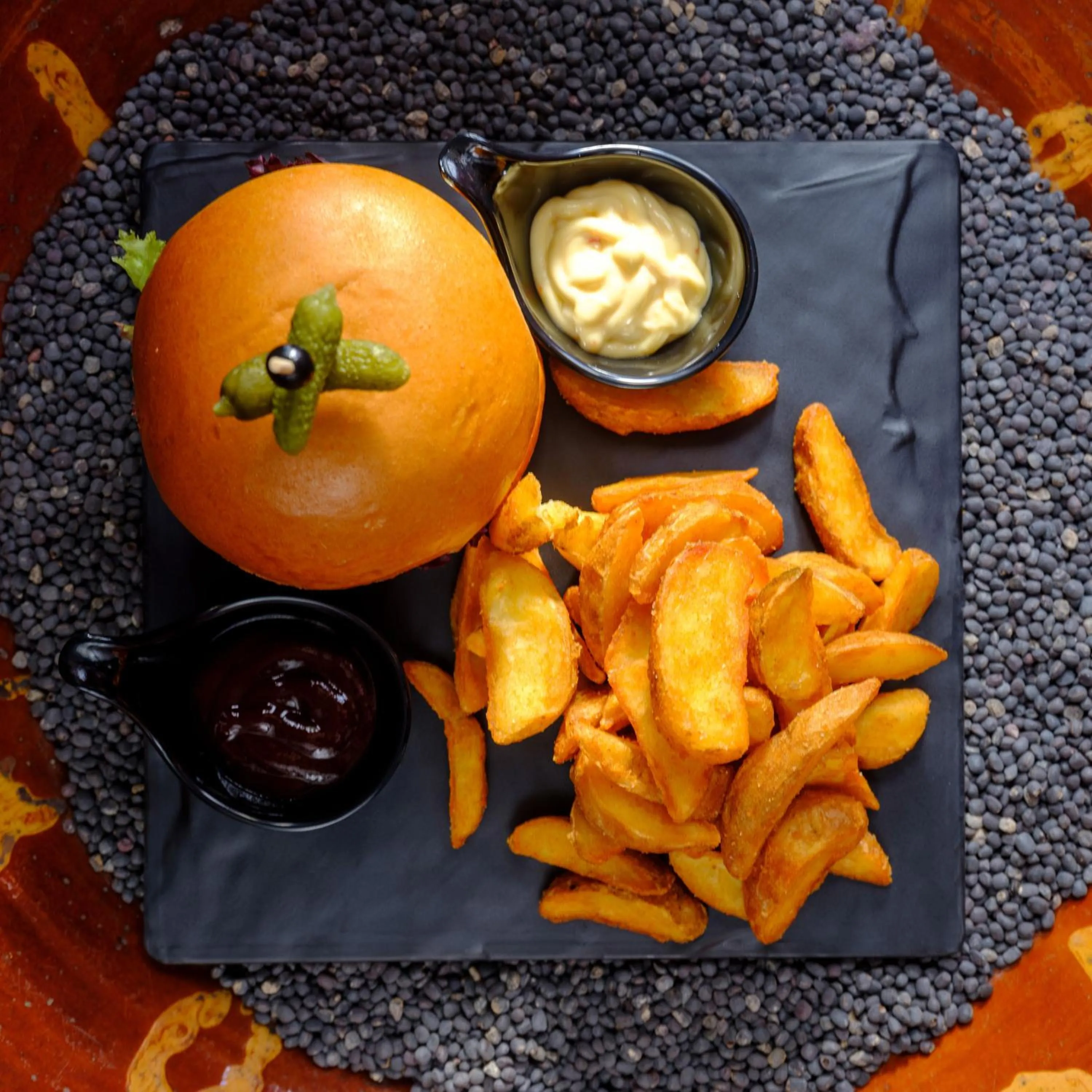 Restaurant/places to eat in Nikos Villas