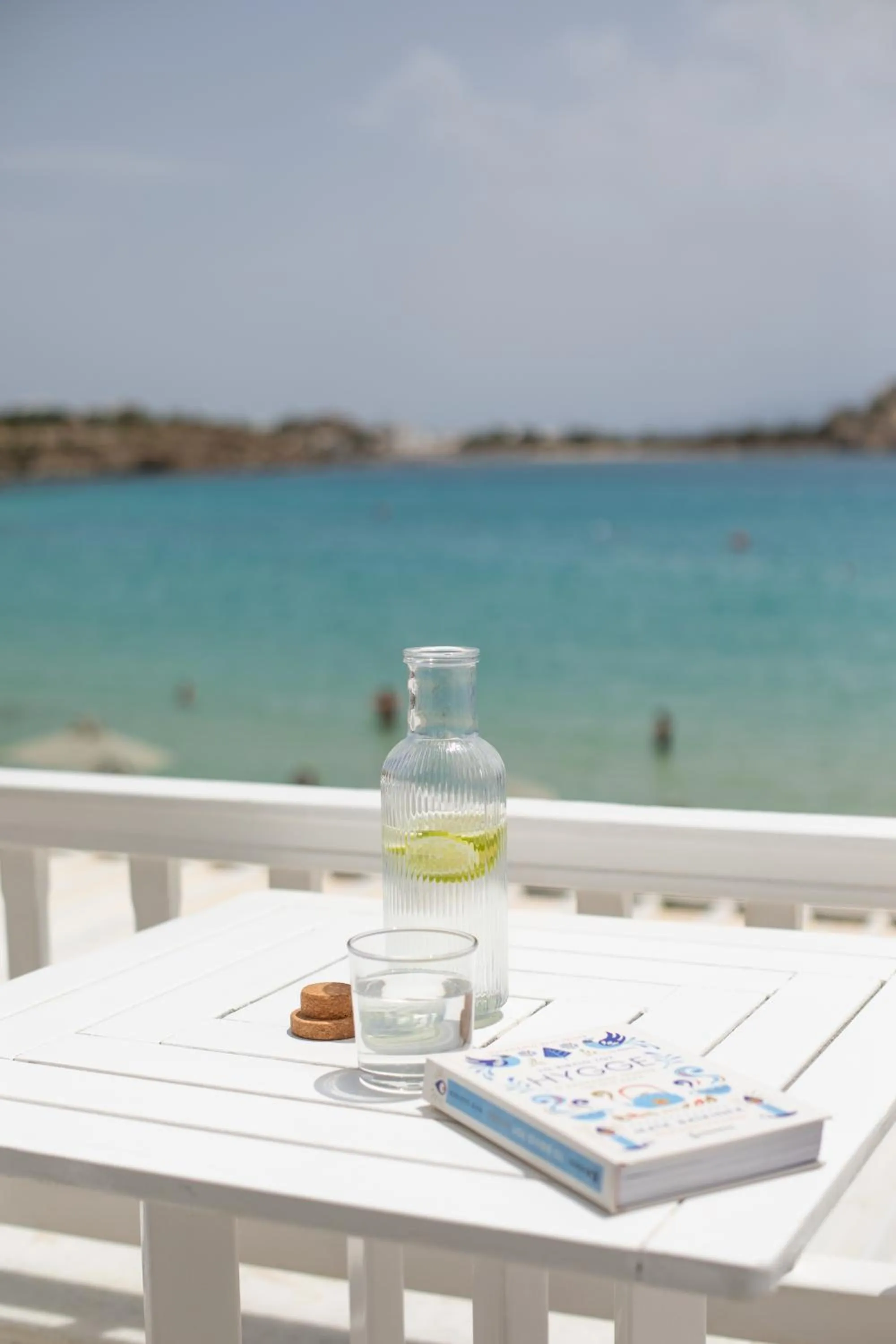 Food and drinks in Acrogiali Beachfront Hotel Mykonos