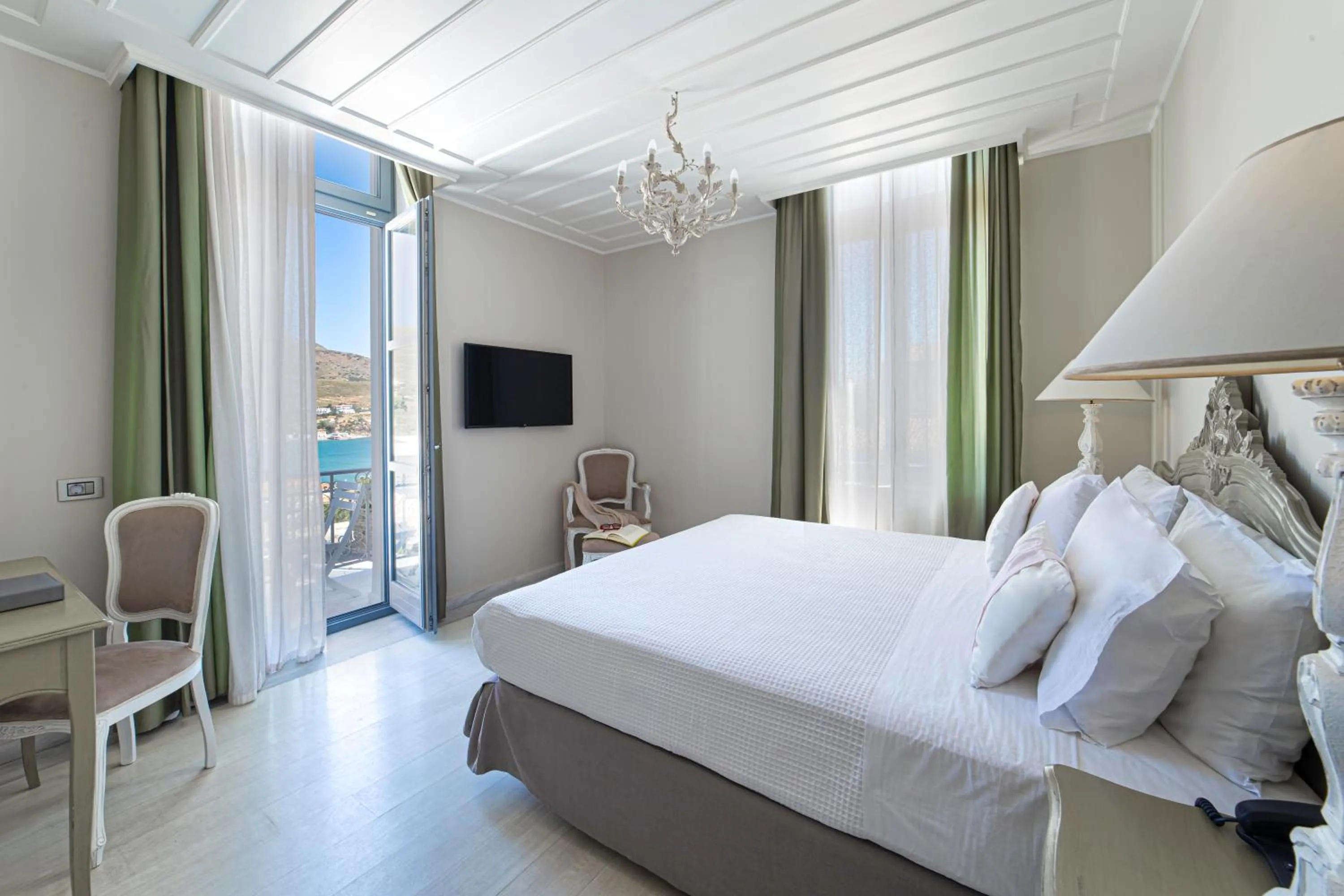 Bed in Micra Anglia Boutique Hotel & Spa