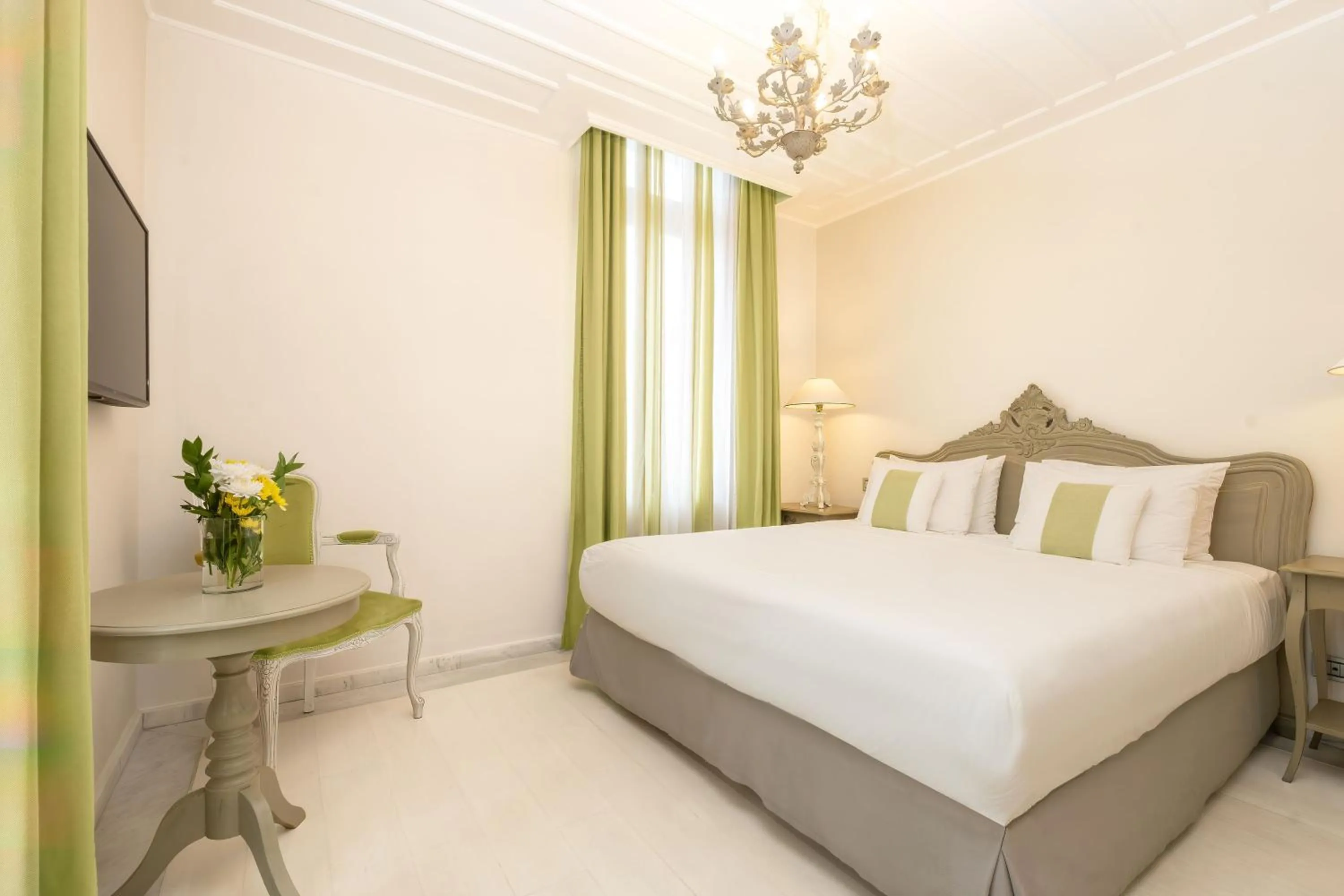 Bedroom, Bed in Micra Anglia Boutique Hotel & Spa