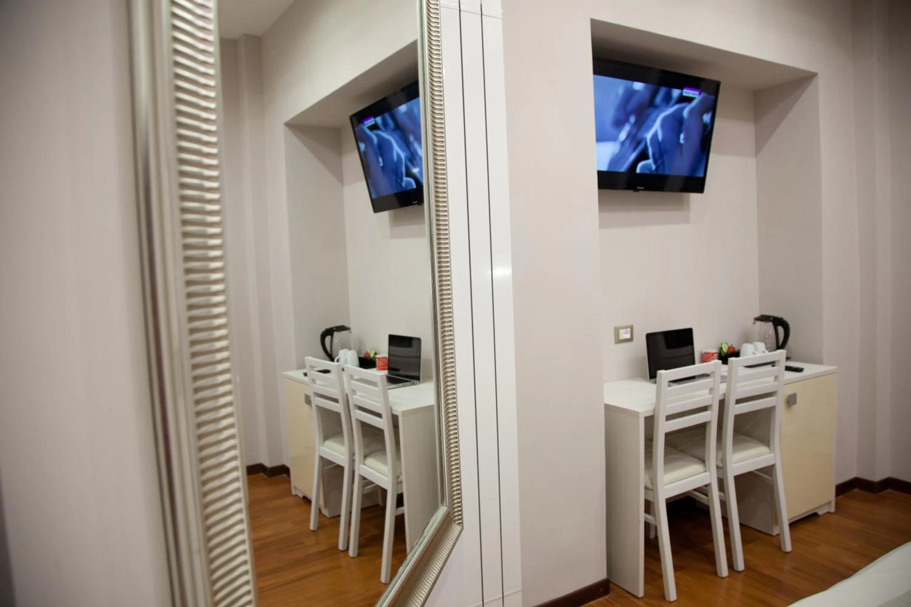 Photo of the whole room in Maison Imperiale