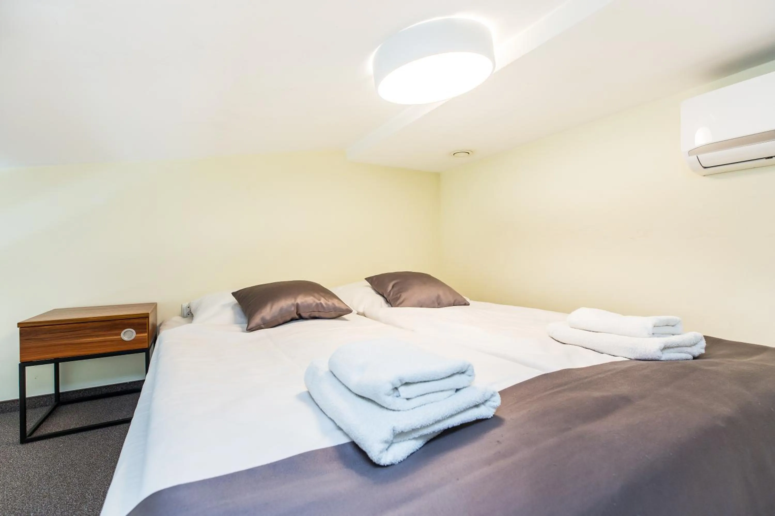 Bed in Aparthotel Old Town