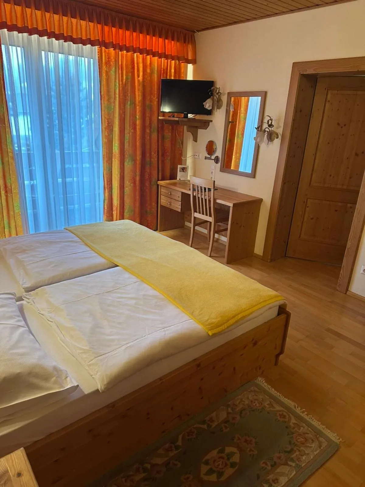 Bed in Hotel Paradiesquelle