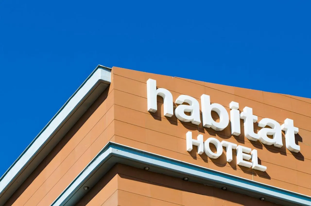 Habitat Hotel