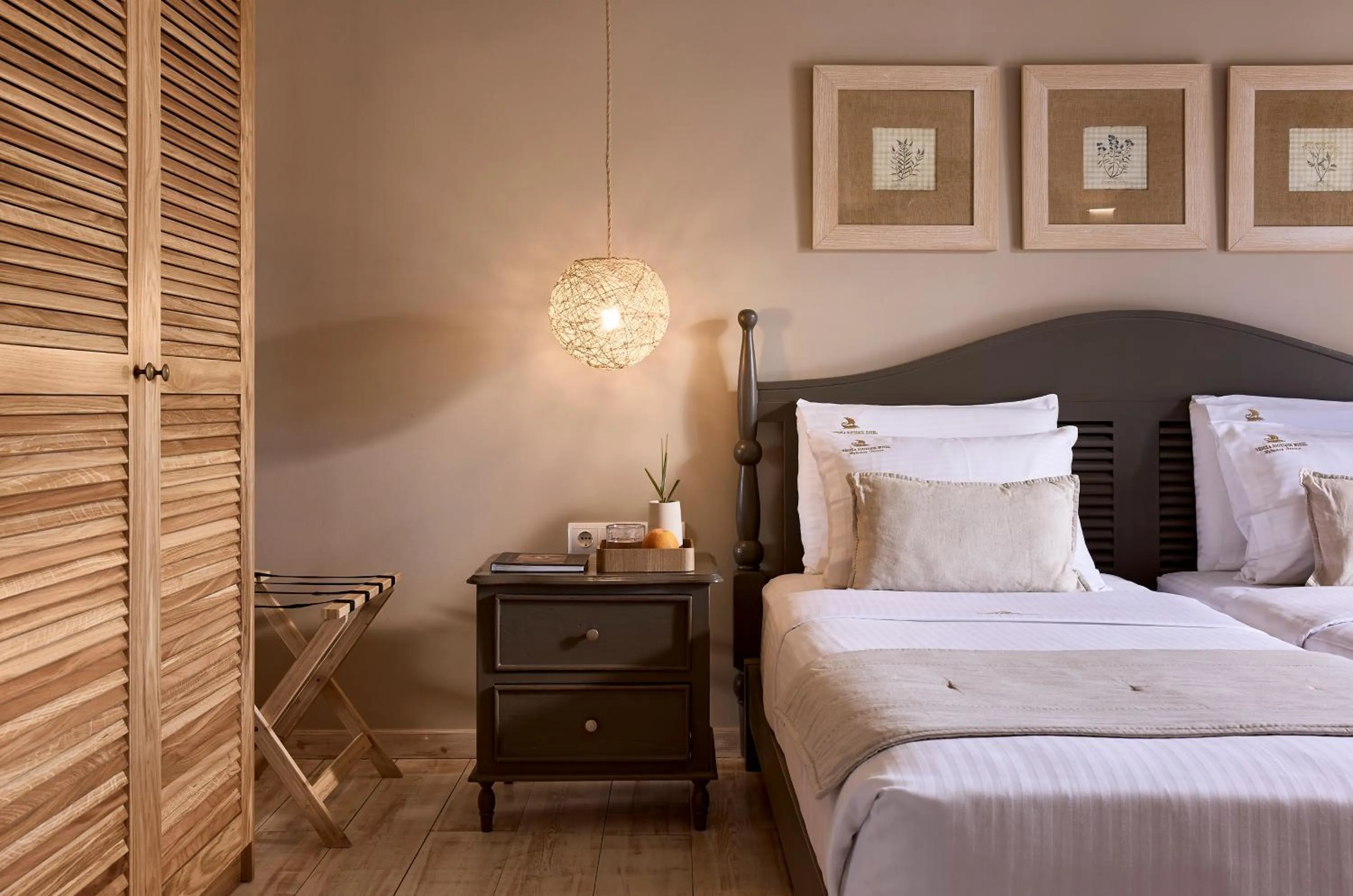 Bed in Vencia Boutique Hotel