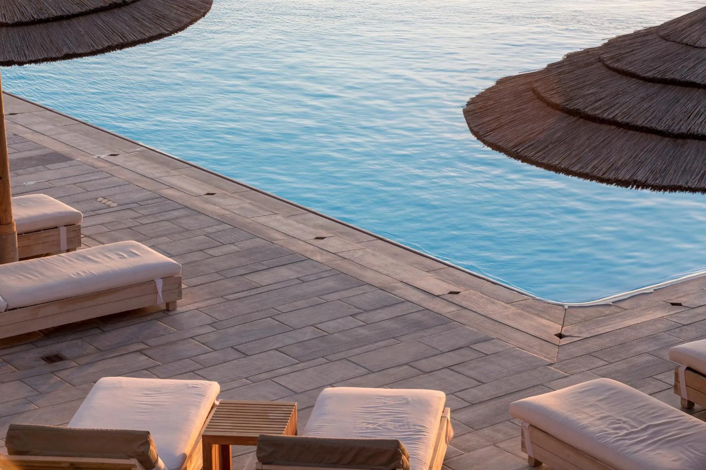 Swimming pool in Vencia Boutique Hotel