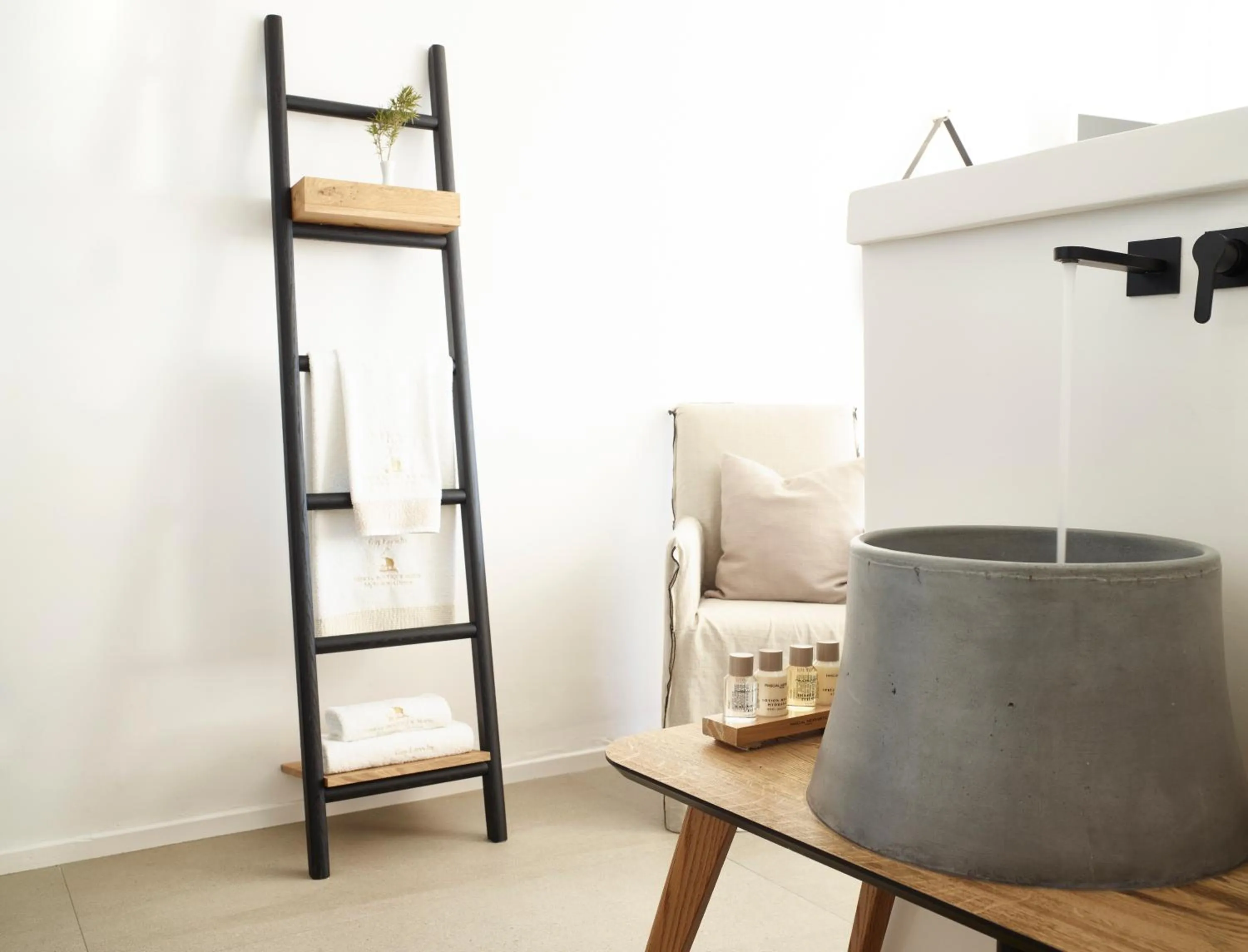 Bathroom in Vencia Boutique Hotel