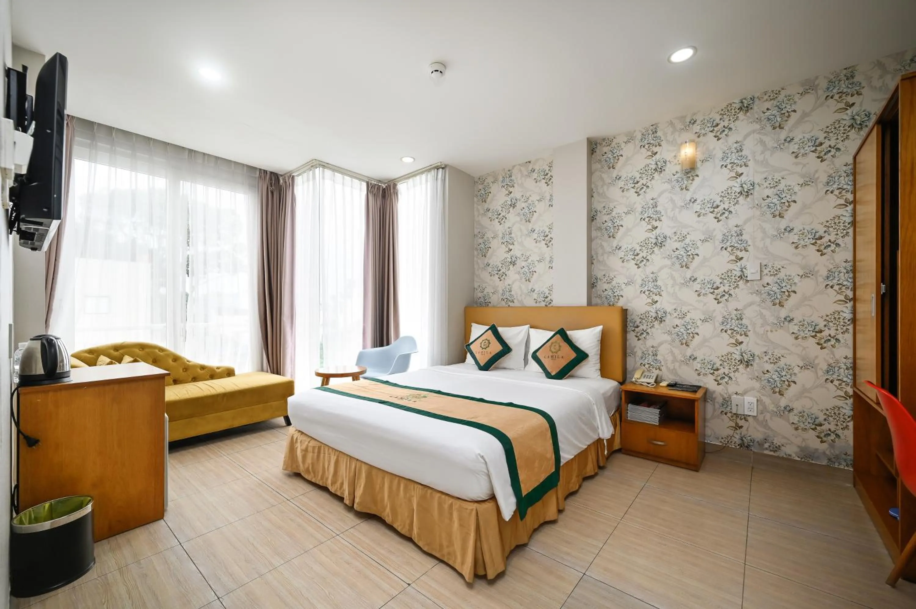 Photo of the whole room, Bed in Camila Airport Hotel