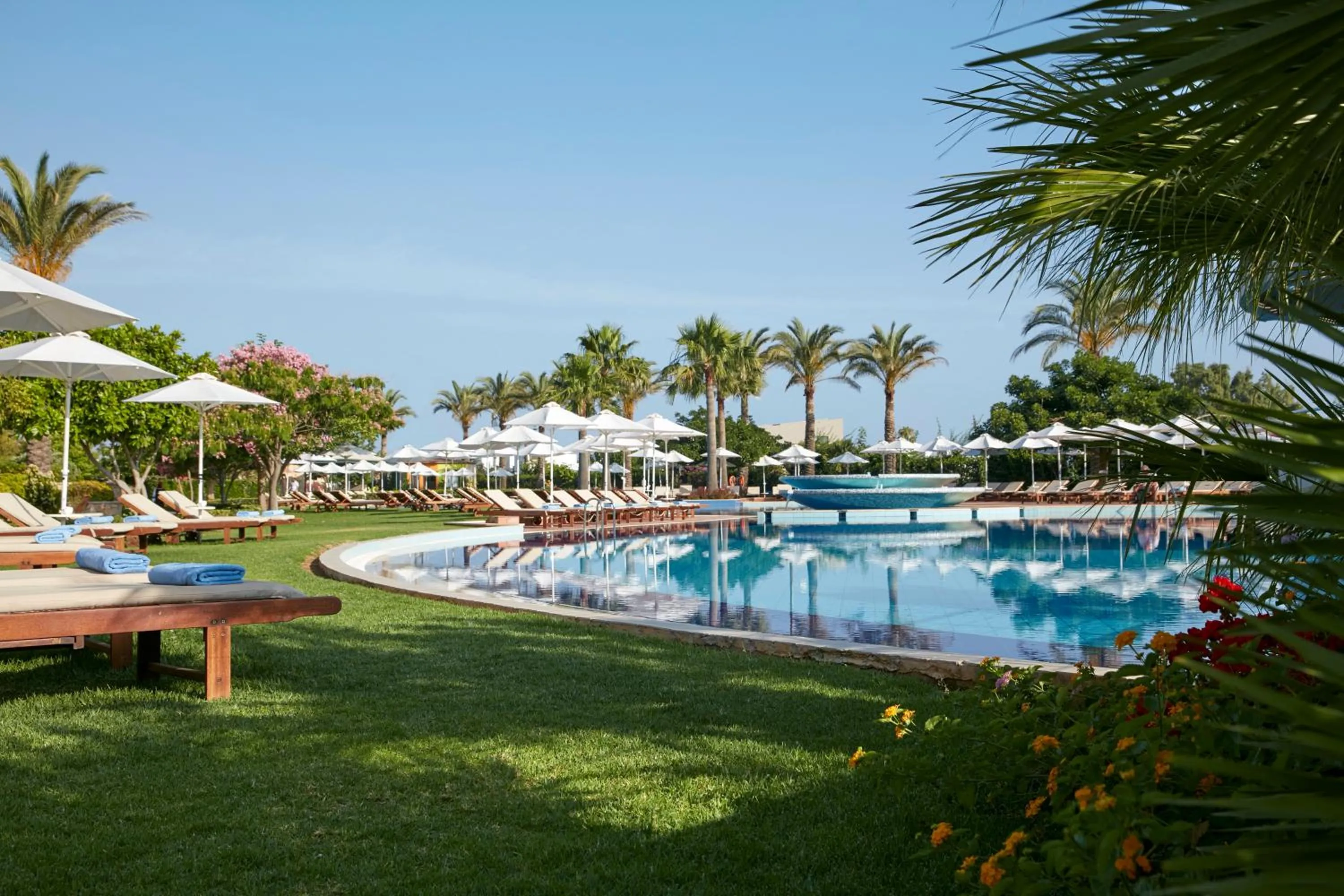 Swimming pool in Minoa Palace Resort