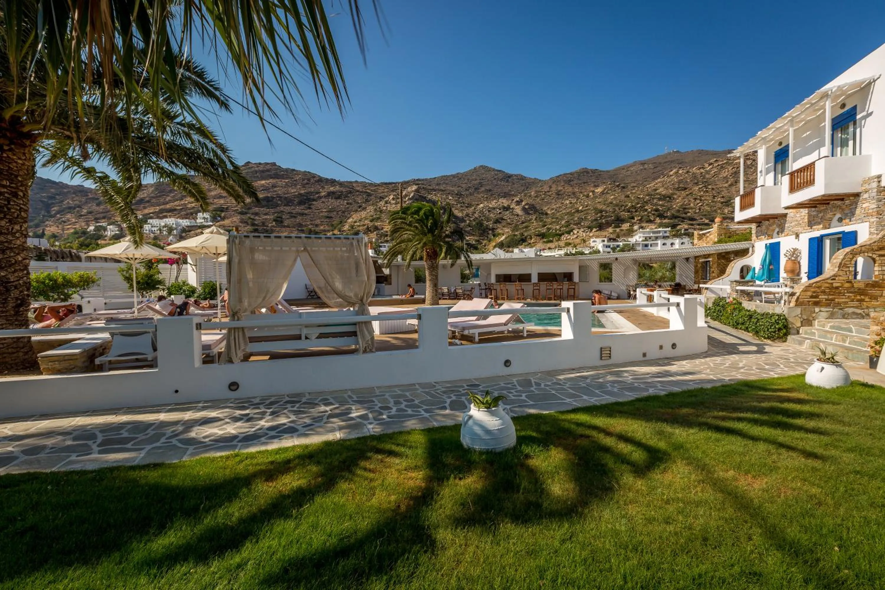 Facade/entrance in Hotel Aegeon