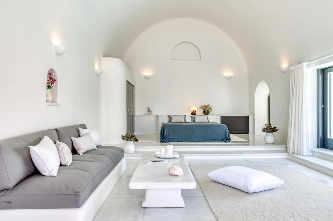 Bed in Perivolas Hotel