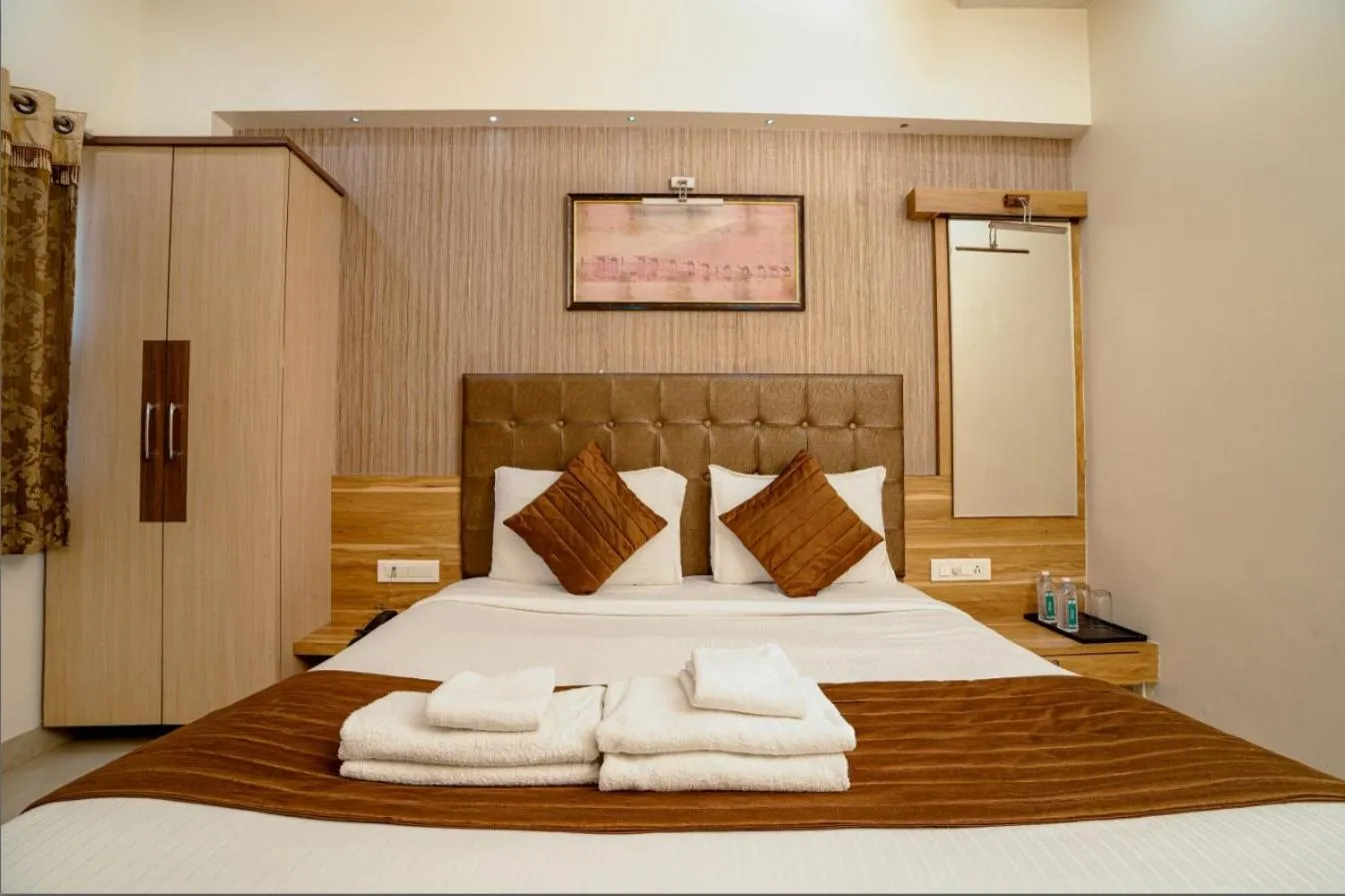 Bed in The Dwarika Hotel