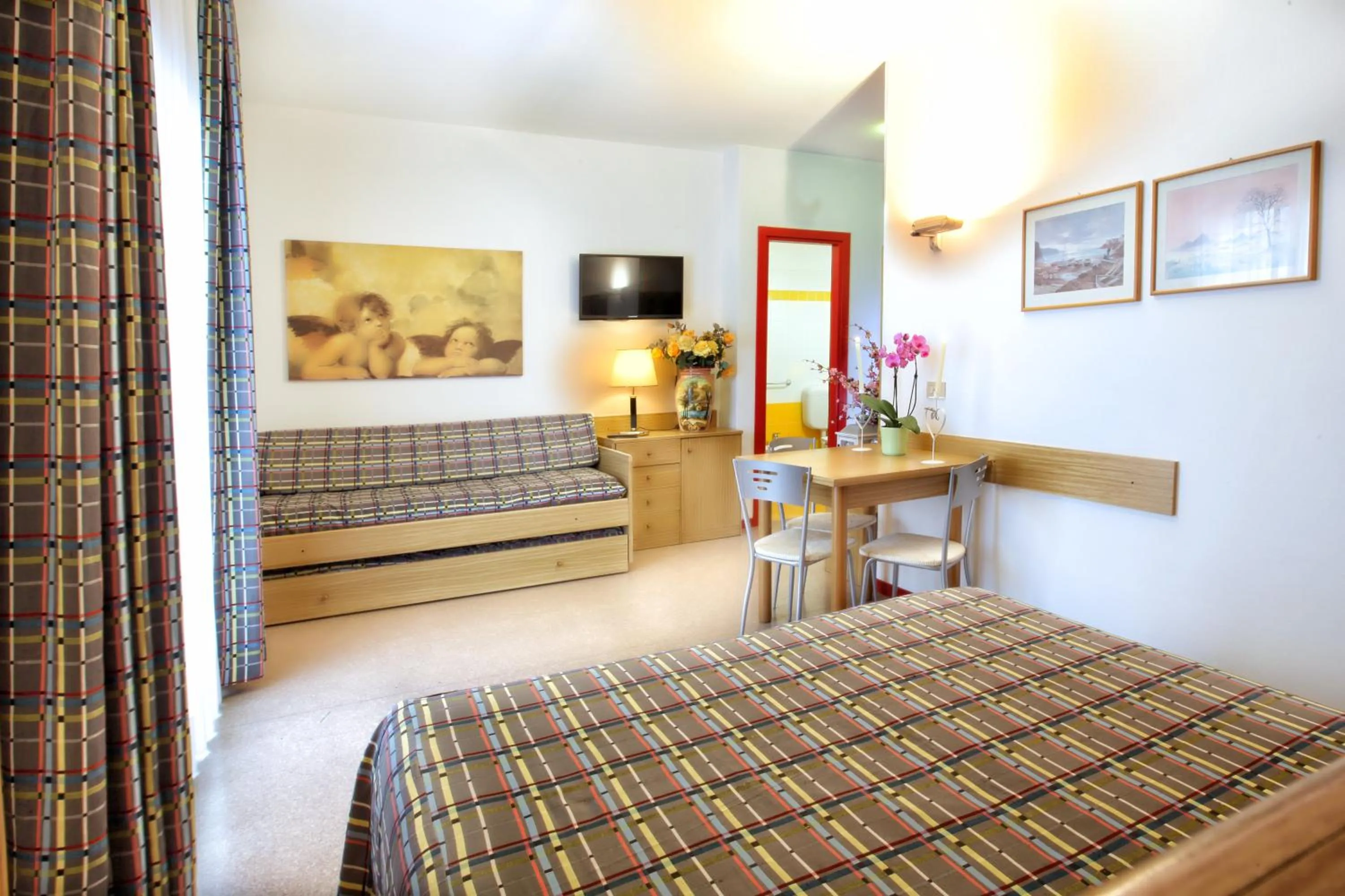 Bed in Daina Residence