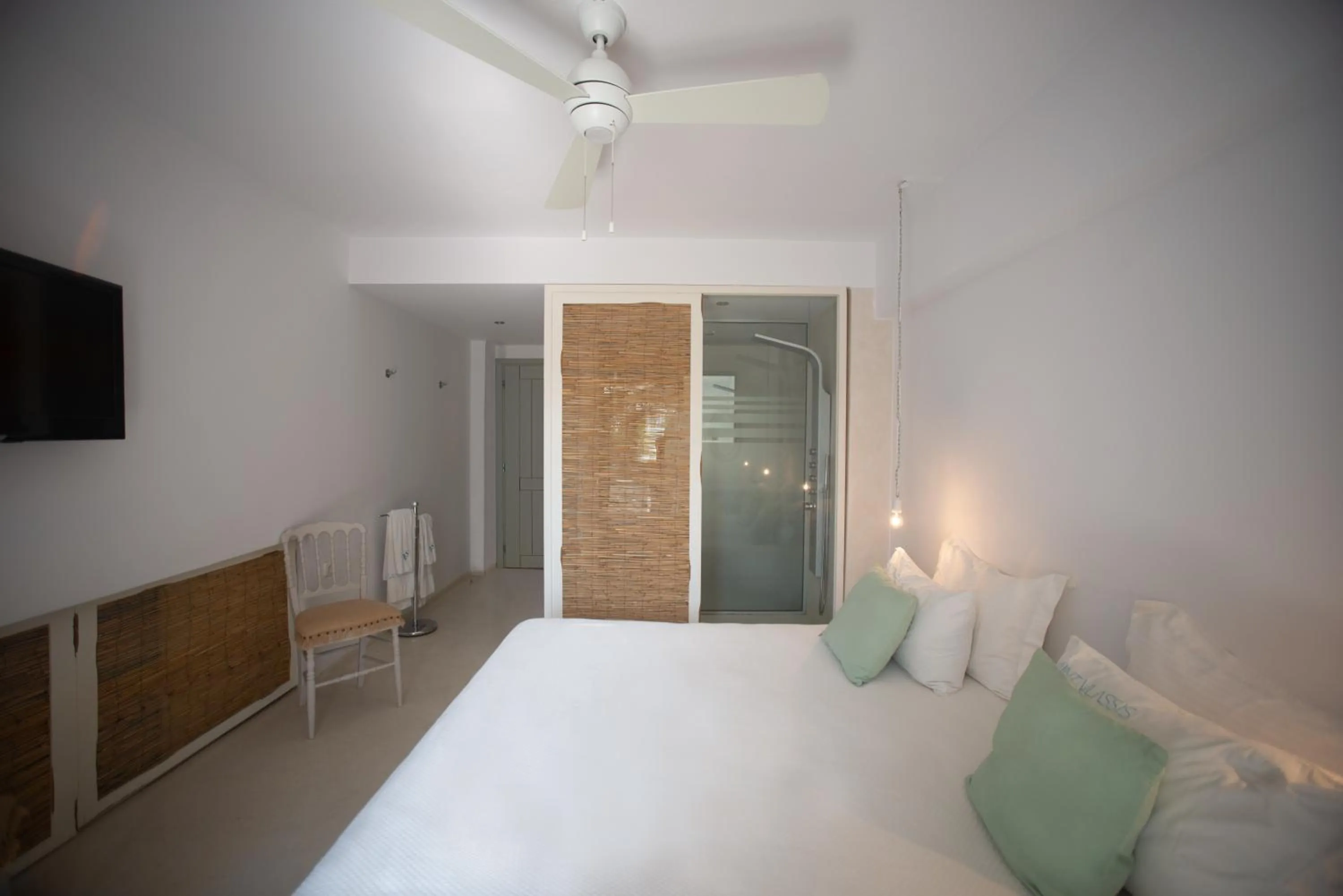 Bed in The Saint Vlassis