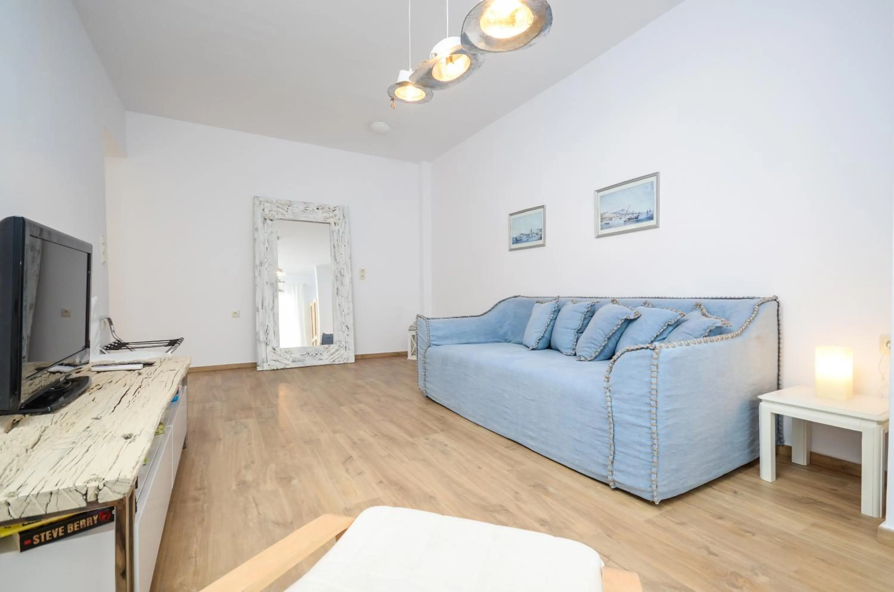 Communal lounge/ TV room in The Saint Vlassis