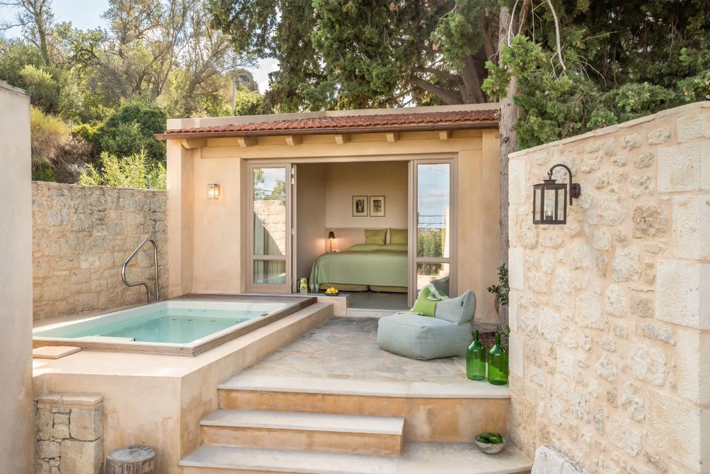 Patio in Kapsaliana Village Hotel