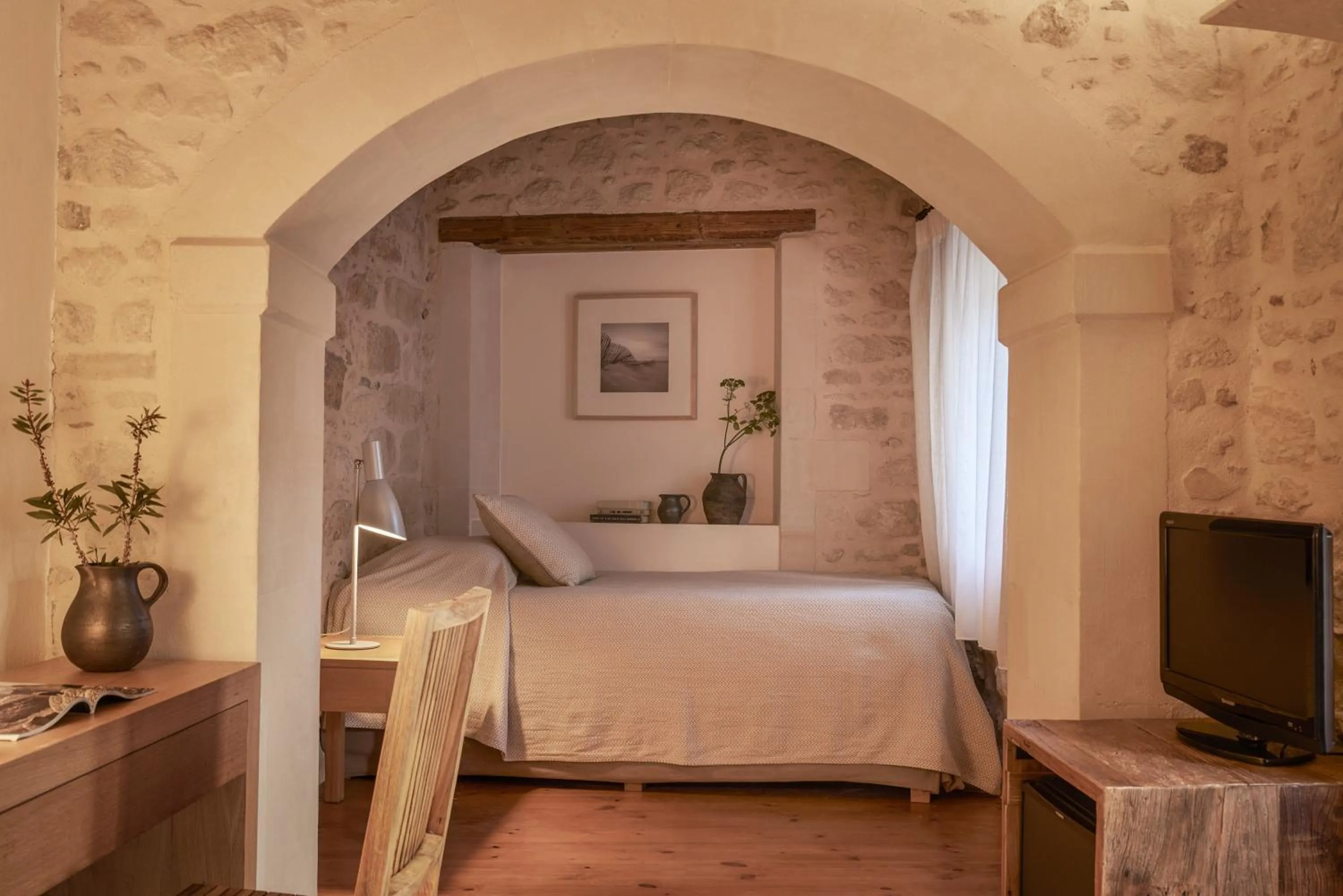 Bedroom, Bed in Kapsaliana Village Hotel