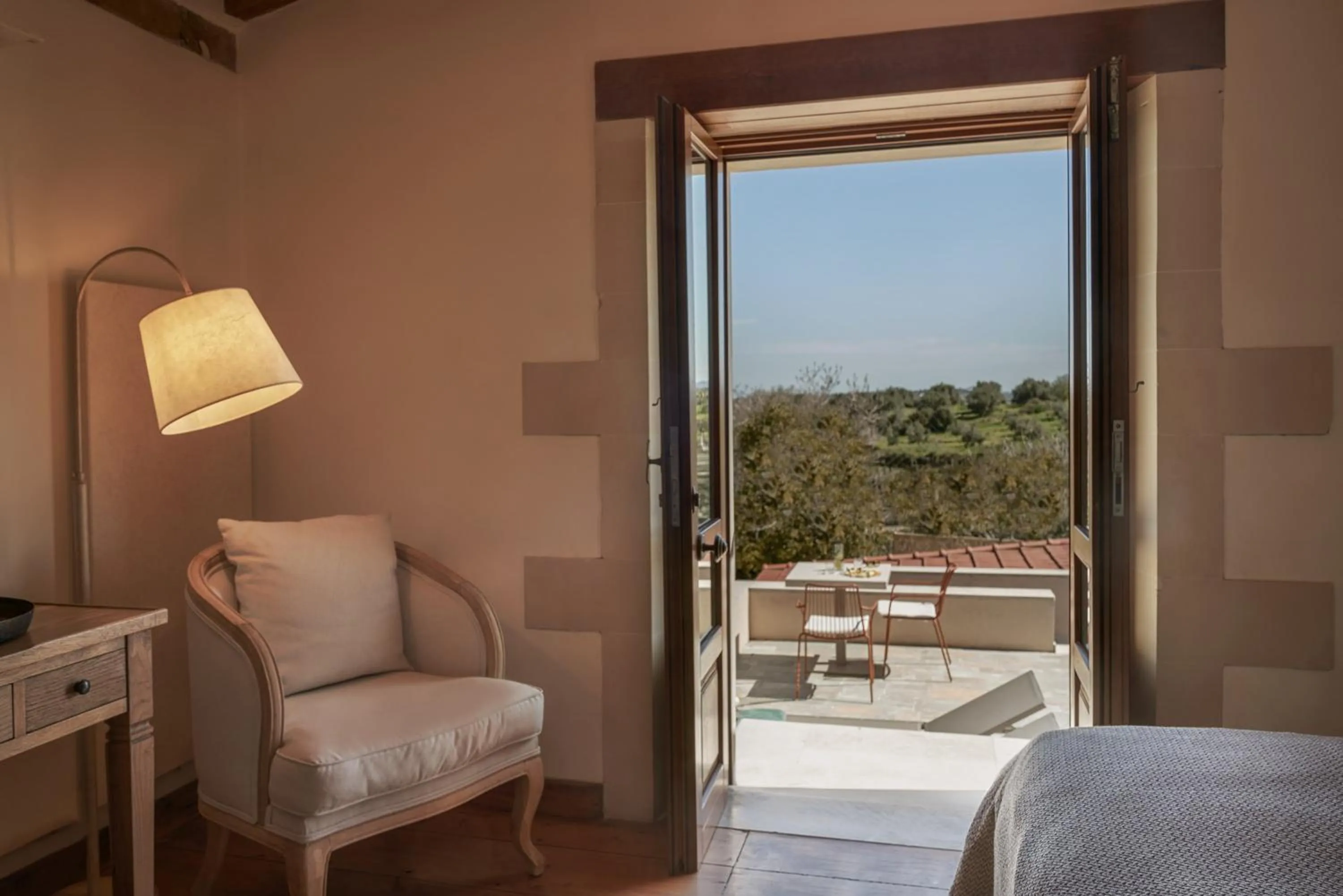 Balcony/Terrace, Bed in Kapsaliana Village Hotel