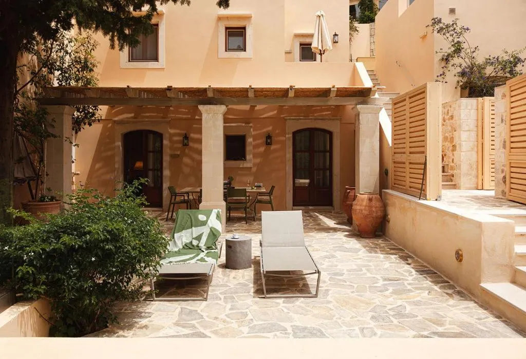 Garden in Kapsaliana Village Hotel